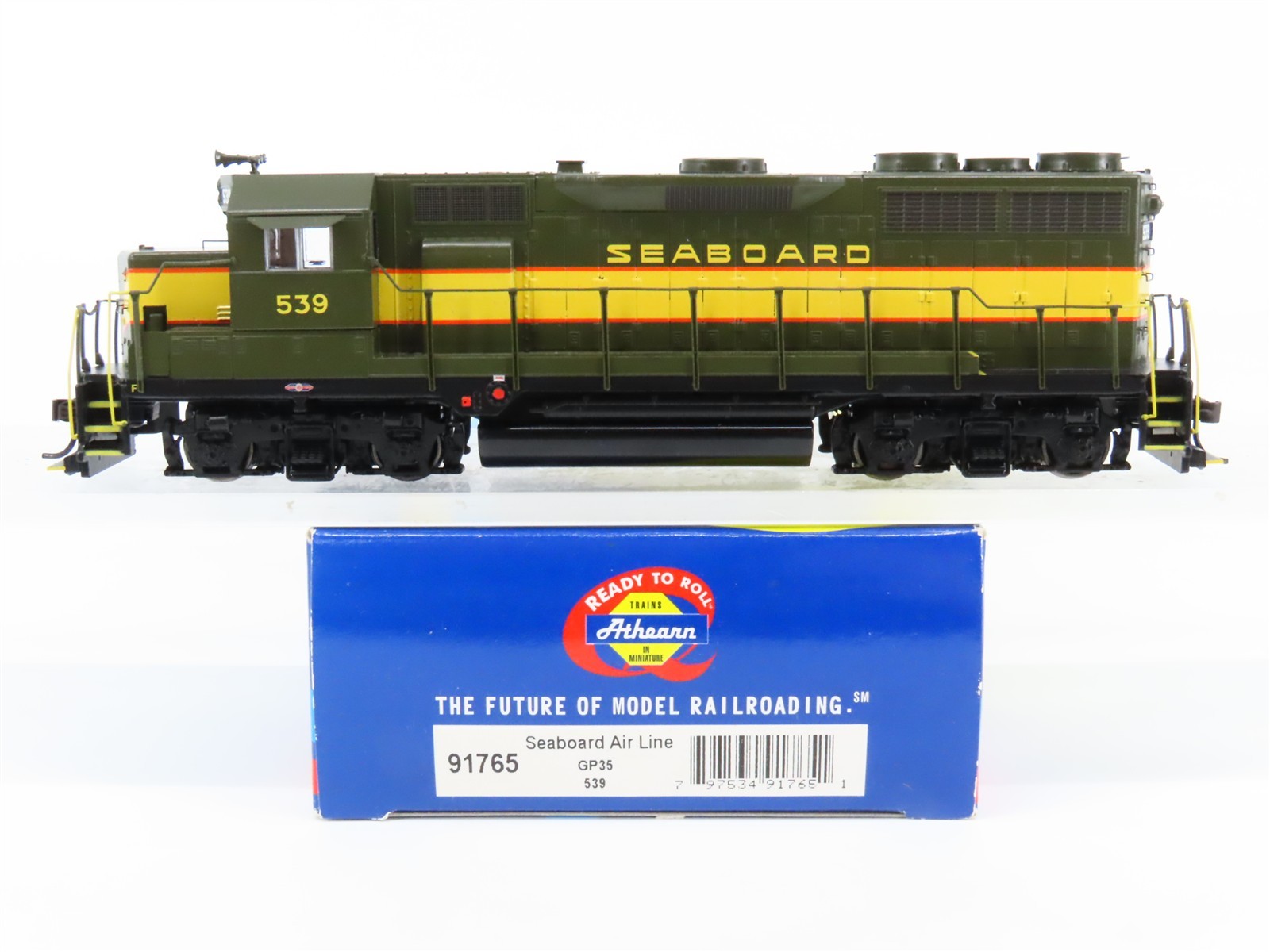 HO Scale Athearn 91765 SAL Seaboard Air Line EMD GP35 Diesel #539 – DCC Ready