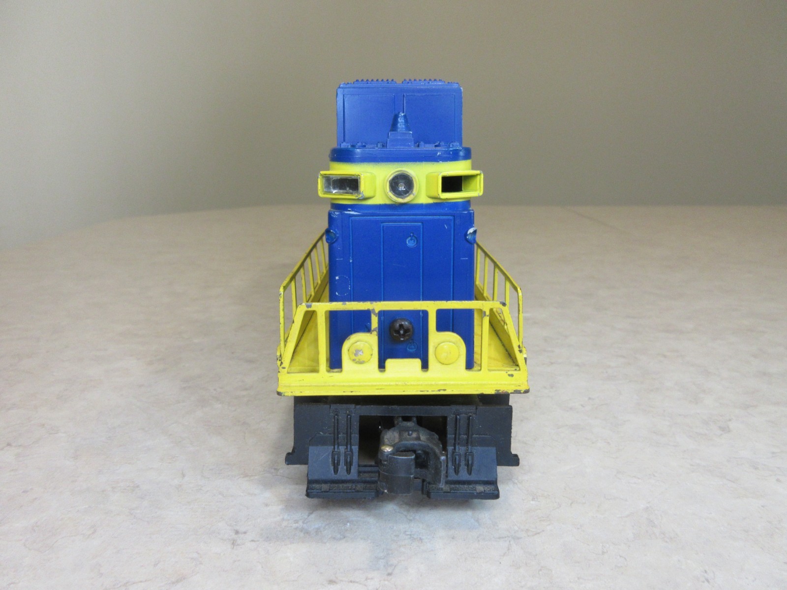 Lionel 2329 Virginian E-33 Rectifier. Locomotive. Watch The Video!