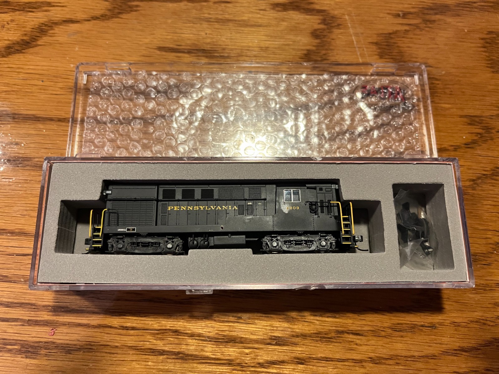 N Scale DC Decoder Ready Atlas H16-44 Pennsylvania Railroad PRR #8809