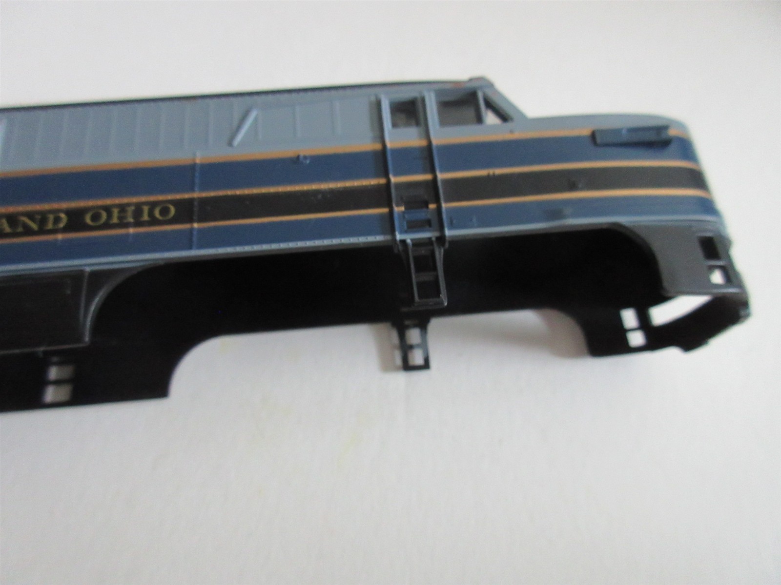 HO Baltimore and Ohio Locomotive Shell 9″