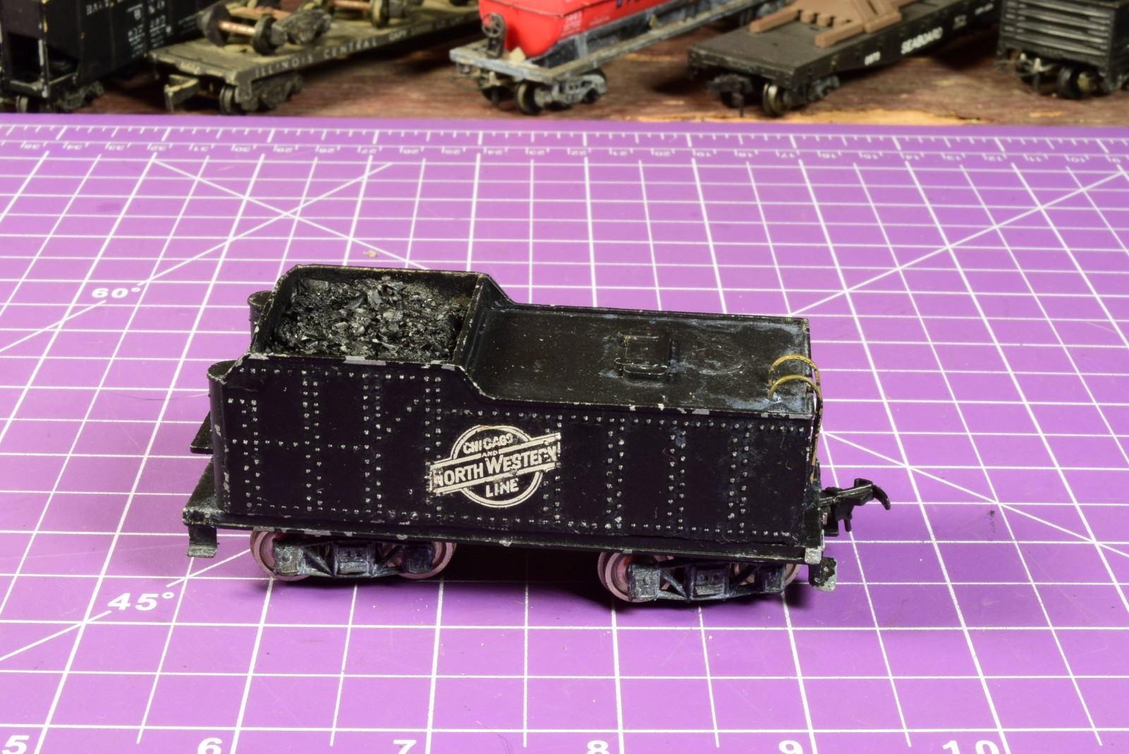 TrkRdy 6.2 oz die cast square tender, Chicago Northwest Line. brass ladder=fancy