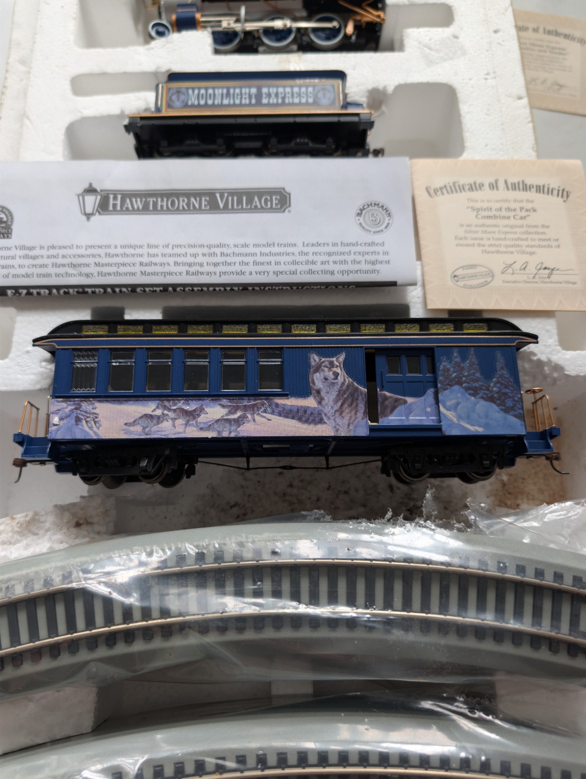 Hawthorne Village On30 Moonlight Express 2-6-0 Locomotive, Tender, Combine Track