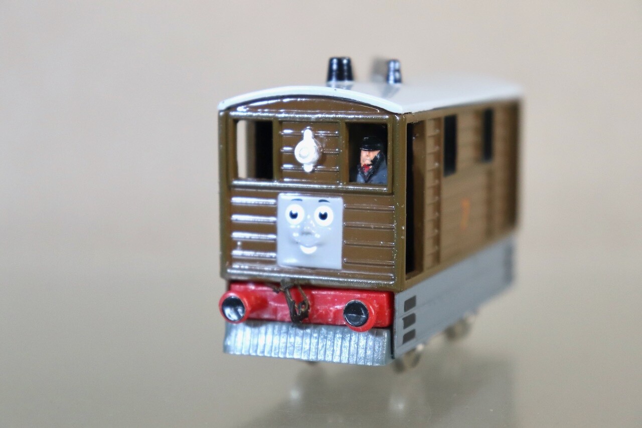 ERTL KIT BUILT THOMAS & FRIENDS TOBY 0-4-0 LOCOMOTIVE 7 with TENSHODO MOTOR od