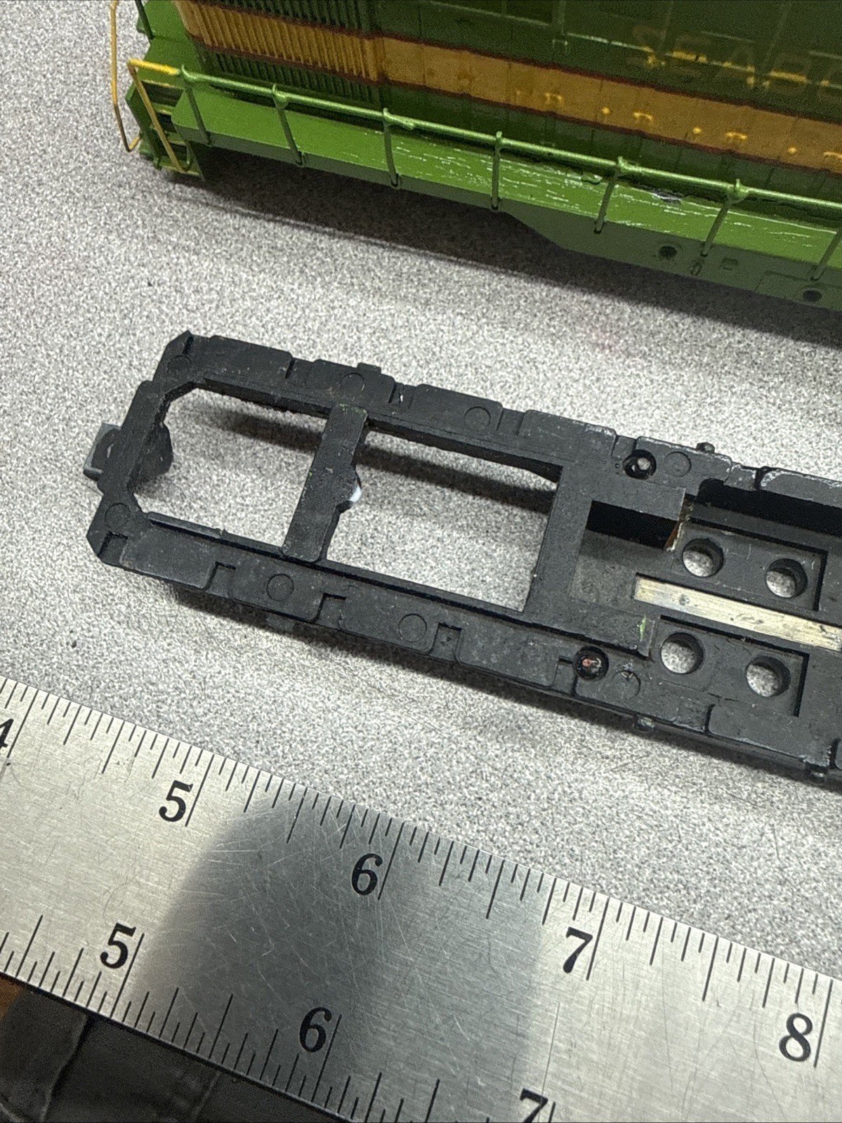 Athearn RS11 ALCO AIR TANKS FILLED IN ON FRAME this One Has Me Stumped Ho look