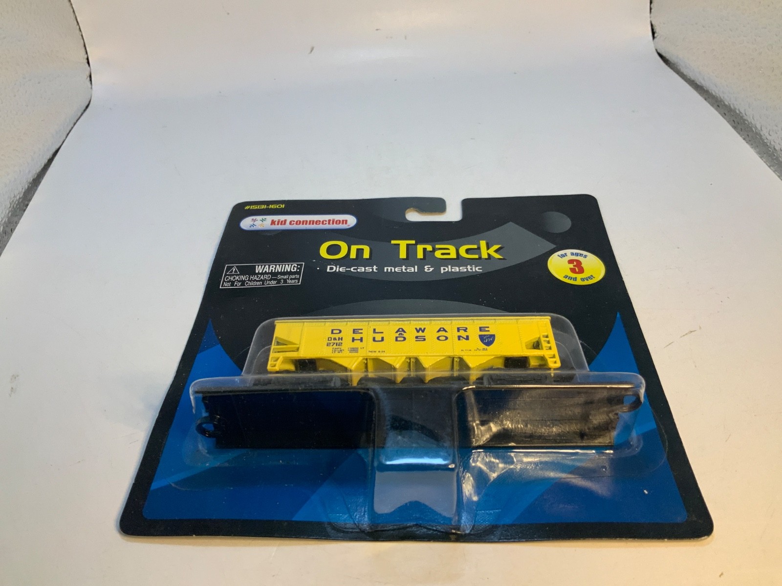 New Kid Connection On Track Yellow Delaware HUDSON train car Die-Cast