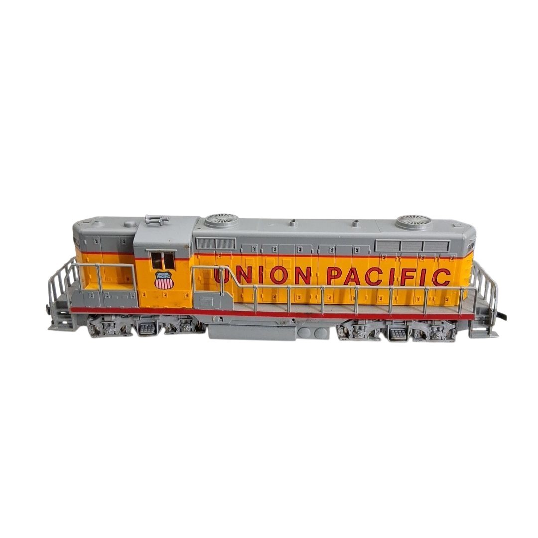 Vintage HO Gauge AHM Union Pacific GP18 Diesel Locomotive