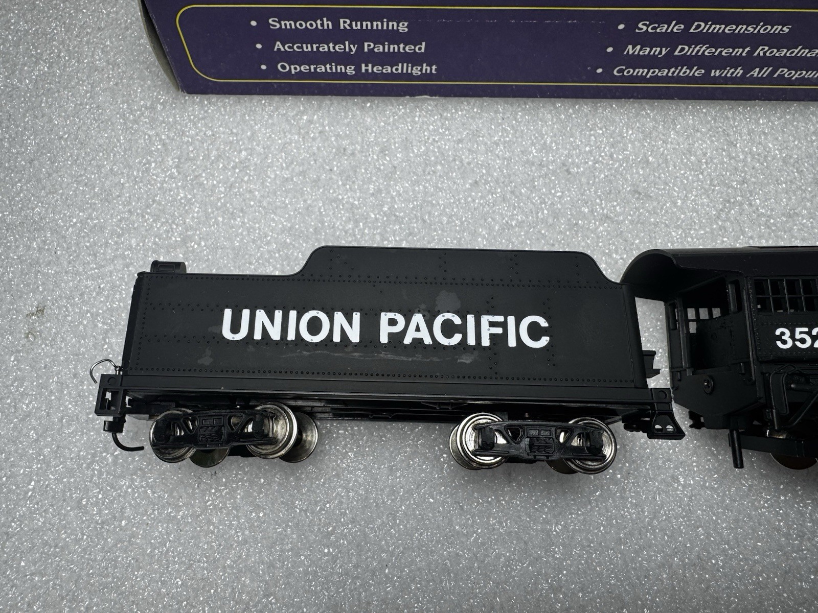 IHC Premier Series Union Pacific 3524 Pacific 2-8-2 HO DC Steam Locomotive