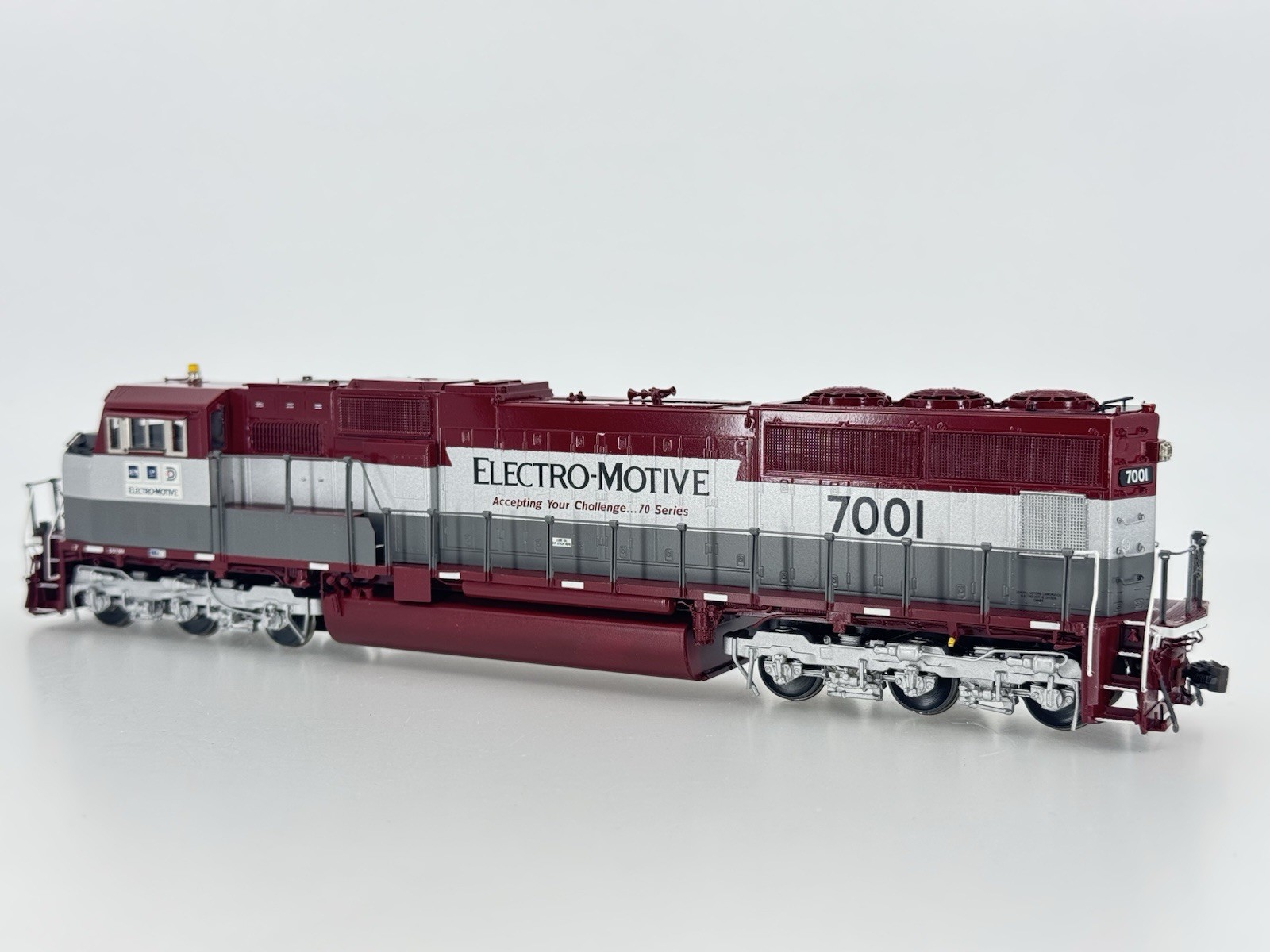 HO Overland Models OMI 5813.1 Electro Motive EMD SD70M Demo Diesel Locomotive