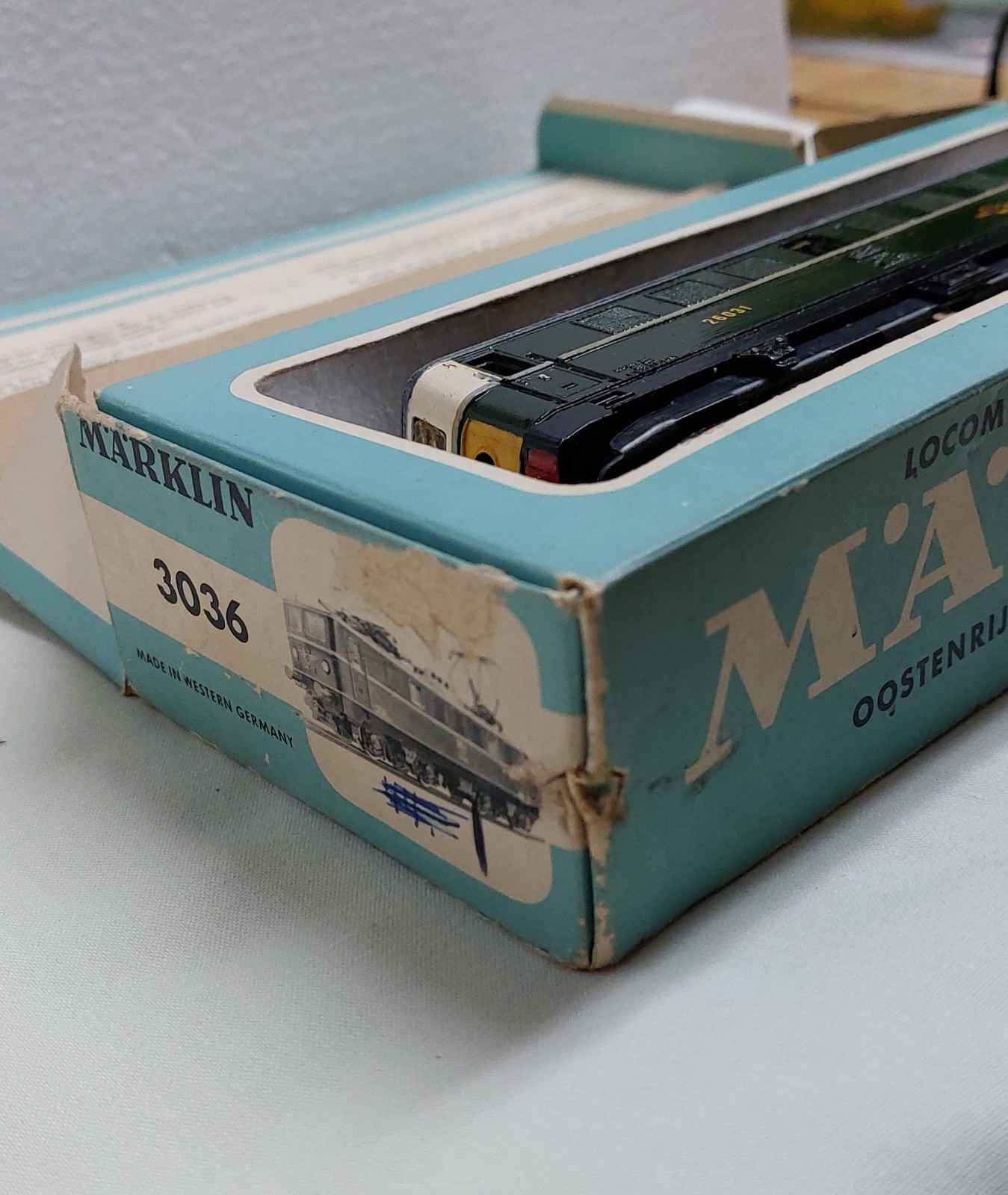Marklin HO scale Austrian Federal Railway (OBB) Electric locomotive. Model 3036