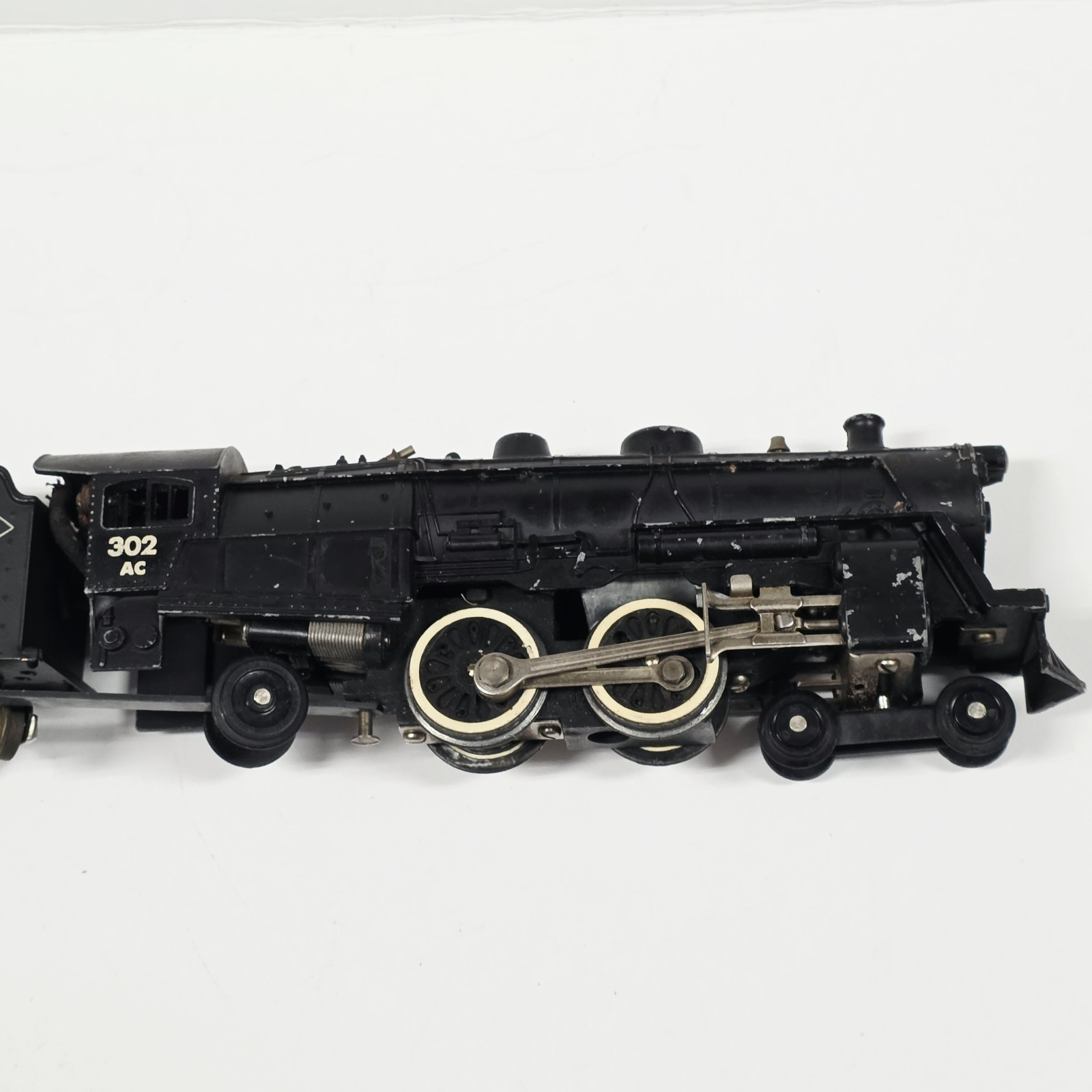 AMERICAN FLYER 302 S-GAUGE STEAM LOCOMOTIVE READING LINES