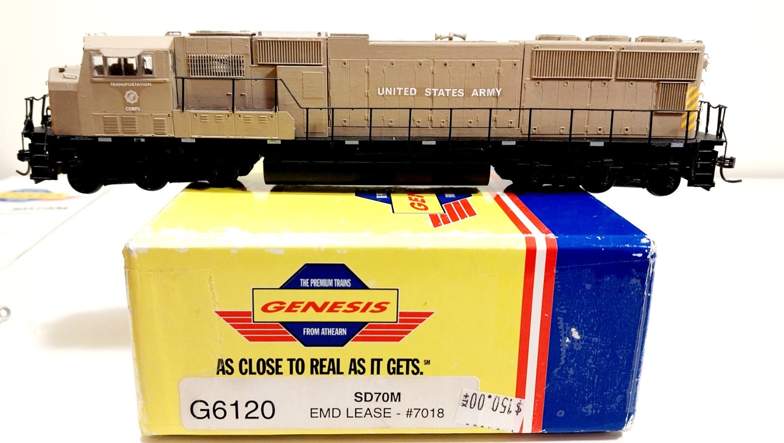 HO Athearn Genesis SD70M EMD LEASE Locomotive Painted as Army Tribute G6120