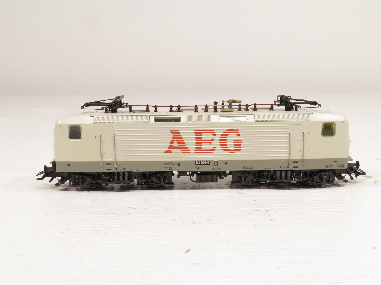 Marklin 3441 HO Scale Electric Loco BR143 AEG NIB