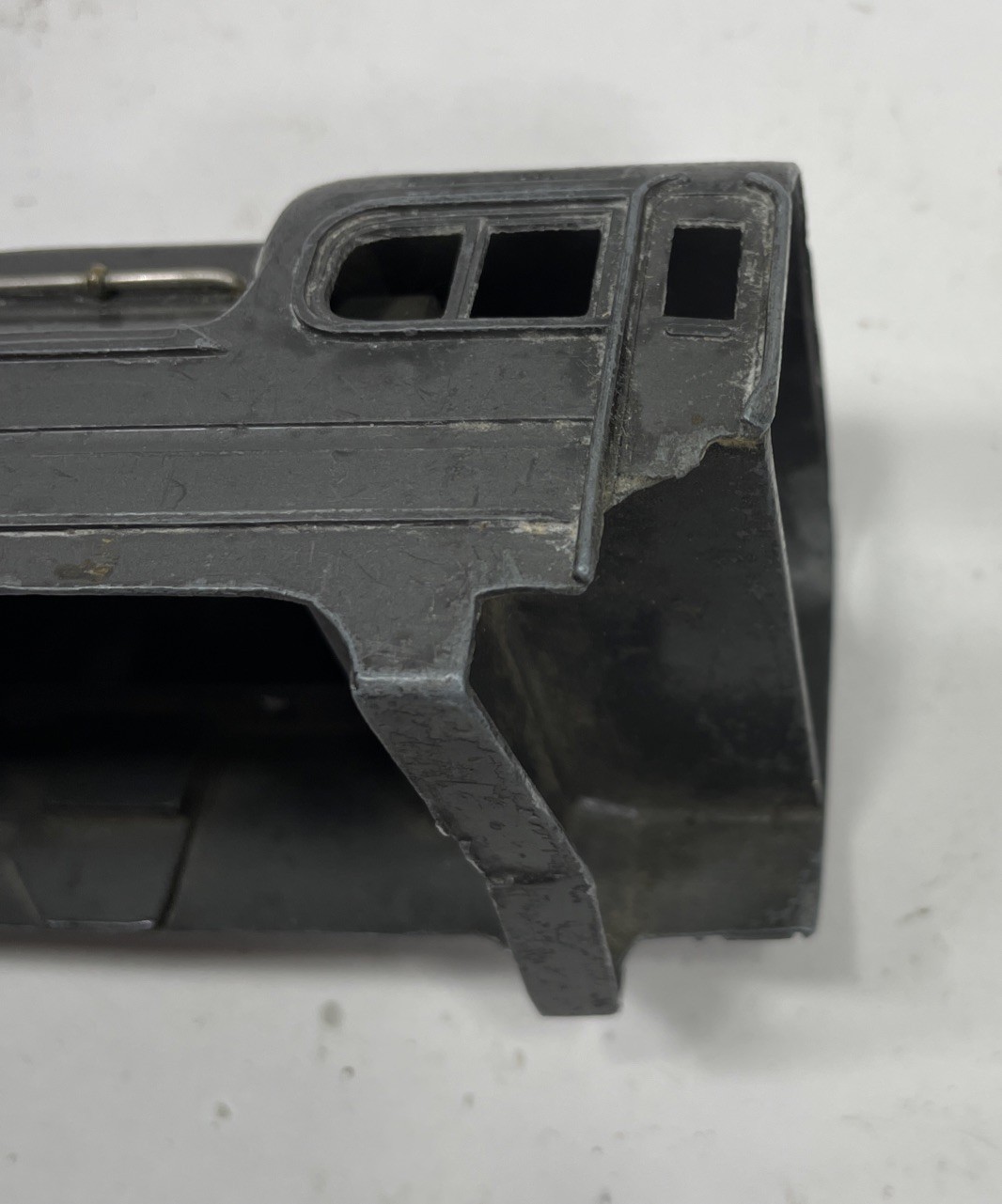 Vintage O-Gauge Lionel Train Postwar No 1668 Locomotive Shell Die-Cast Metal