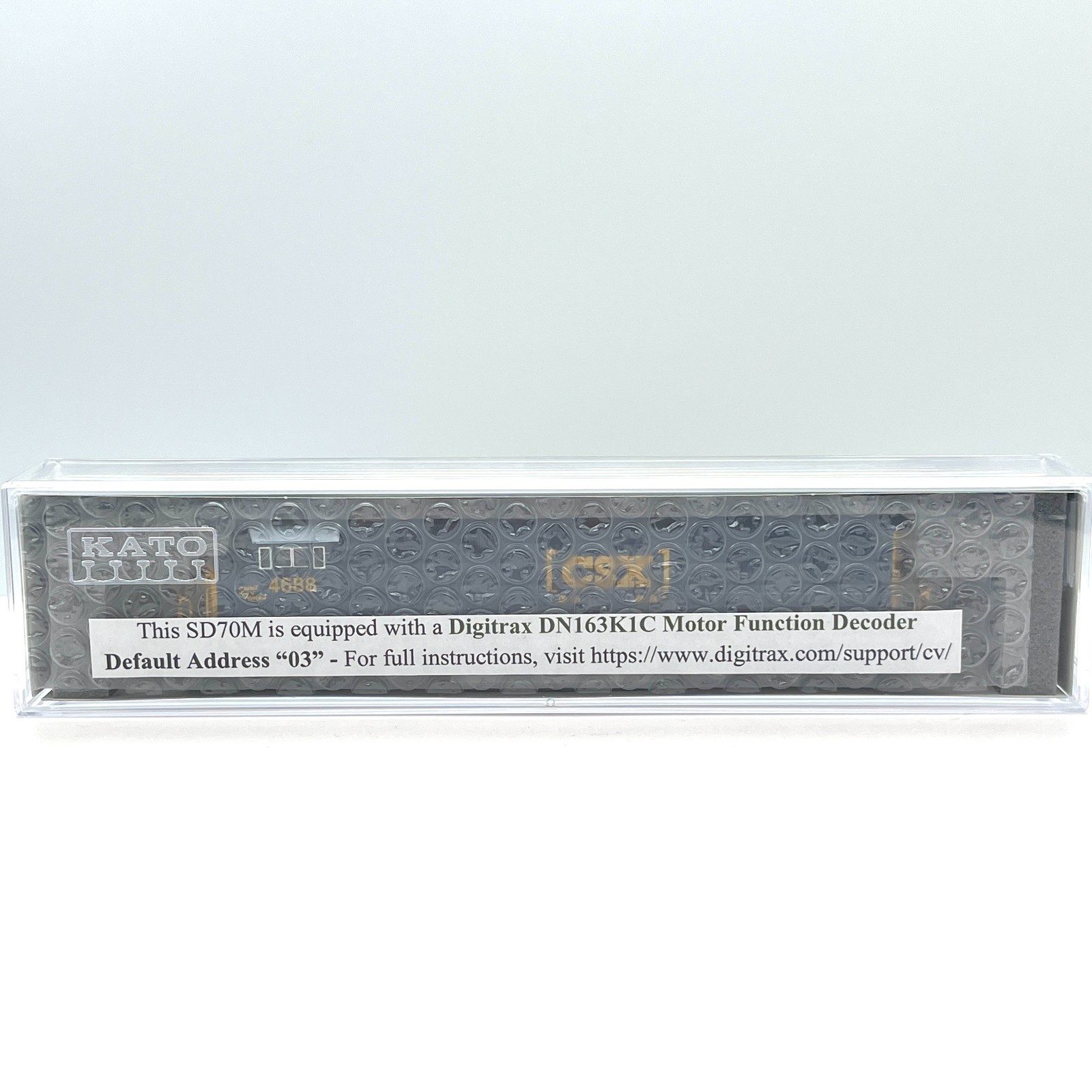 Kato N Scale 176-7616-DCC CSX SD70M Flat Radiator Locomotive 4688 with Digitrax
