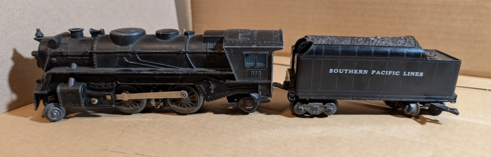 Marx 666 Locomotive with Smoke and Southern Pacific Tender