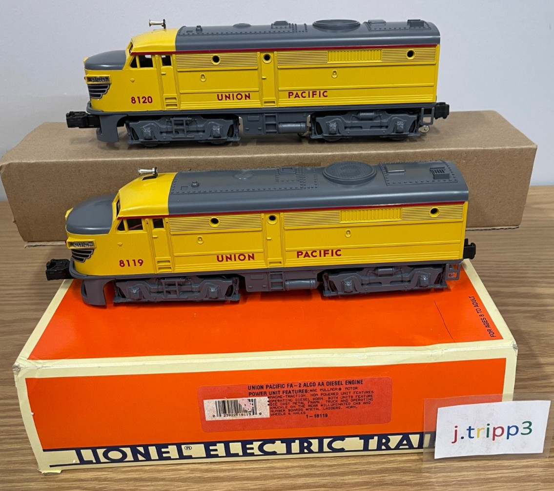 Lionel #18119 Union Pacific Alco AA Diesel Engine Locomotive Train O Gauge Pair