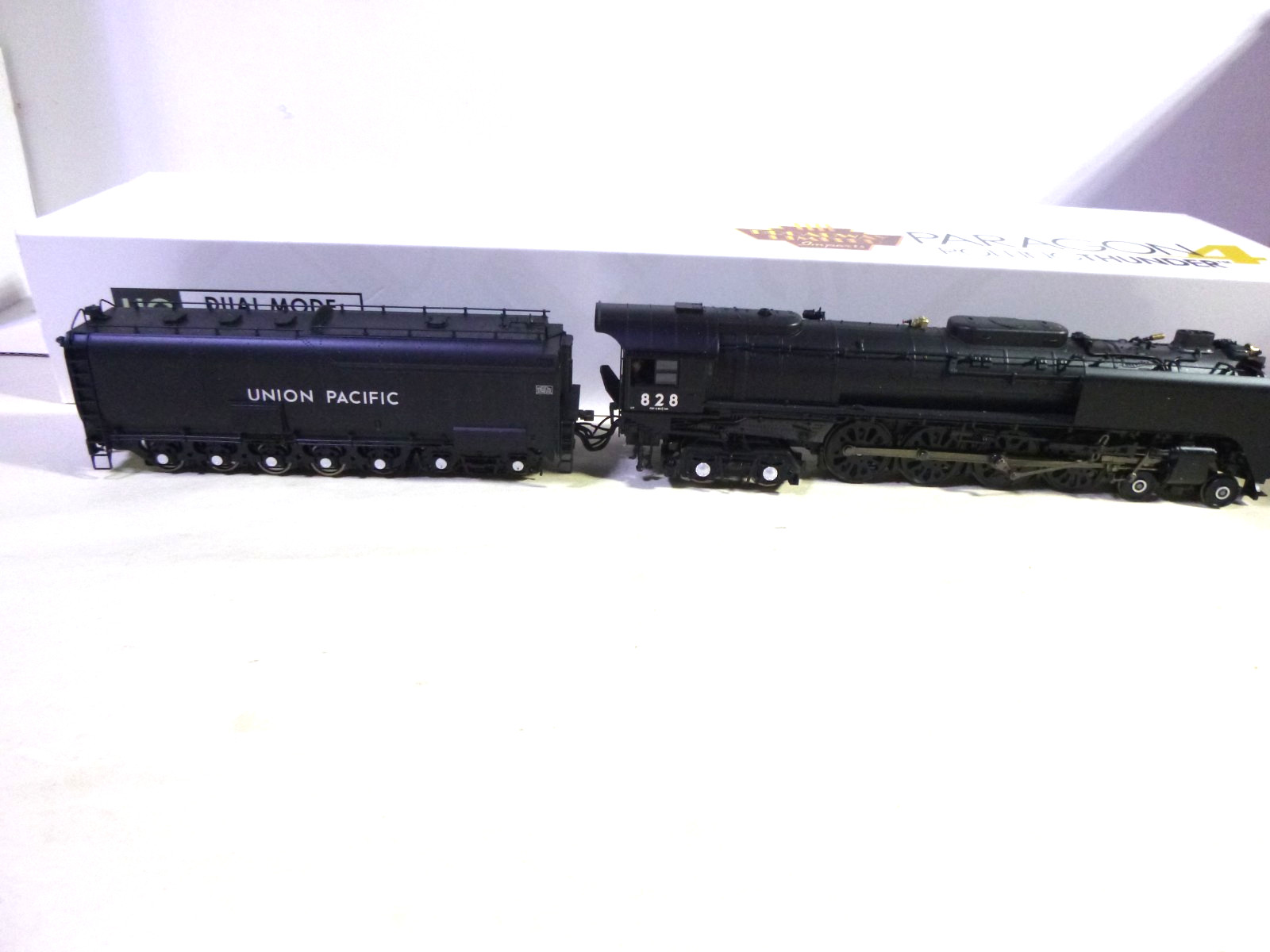 K- HO Broadway Limited UNION PACIFIC FEF-2 4-8-4 , DC/DCC Paragon 4SOUND,SMOKE