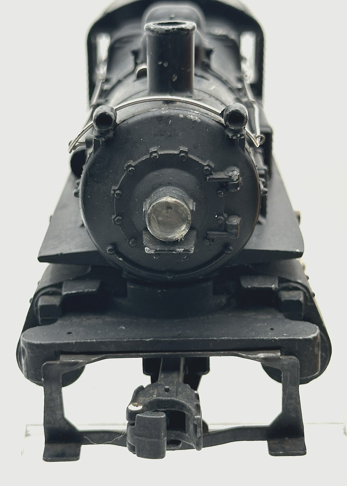 Lionel Post War 1615 Engine & Tender with both intact. Really Clean