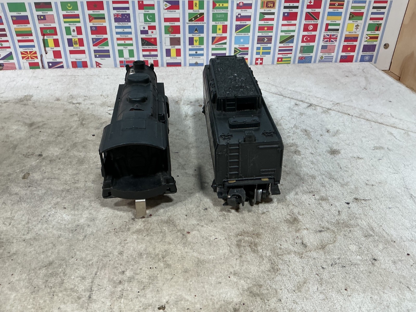 Lionel Set No. 1084 – Steam Engine 8042 SET – 4 freight cars 027