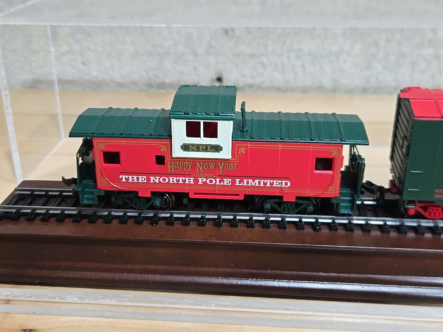 Franklin Mint HO Train North Pole Limited Steam Locomotive Tender Car Track Case