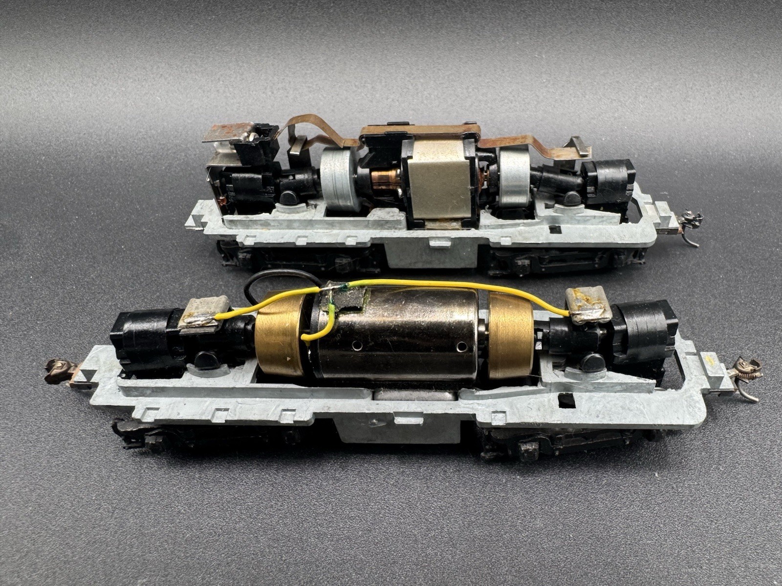 Athearn HO S-12 ATSF/Santa Fe #2200 PWR Diesel Locomotive Pair Tested Custom