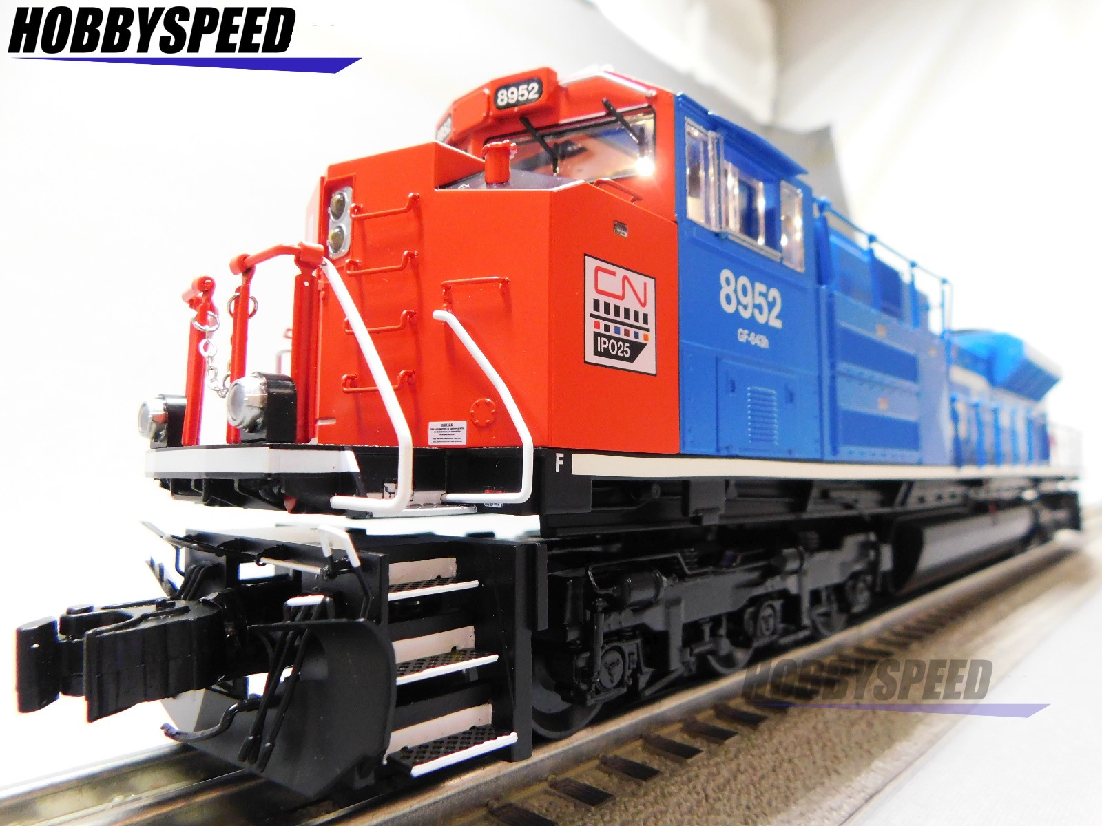 LIONEL BTO GRAND TRUNK LEGACY SD70M-2 #8952 DIESEL ENGINE O GAUGE 2533171 NEW