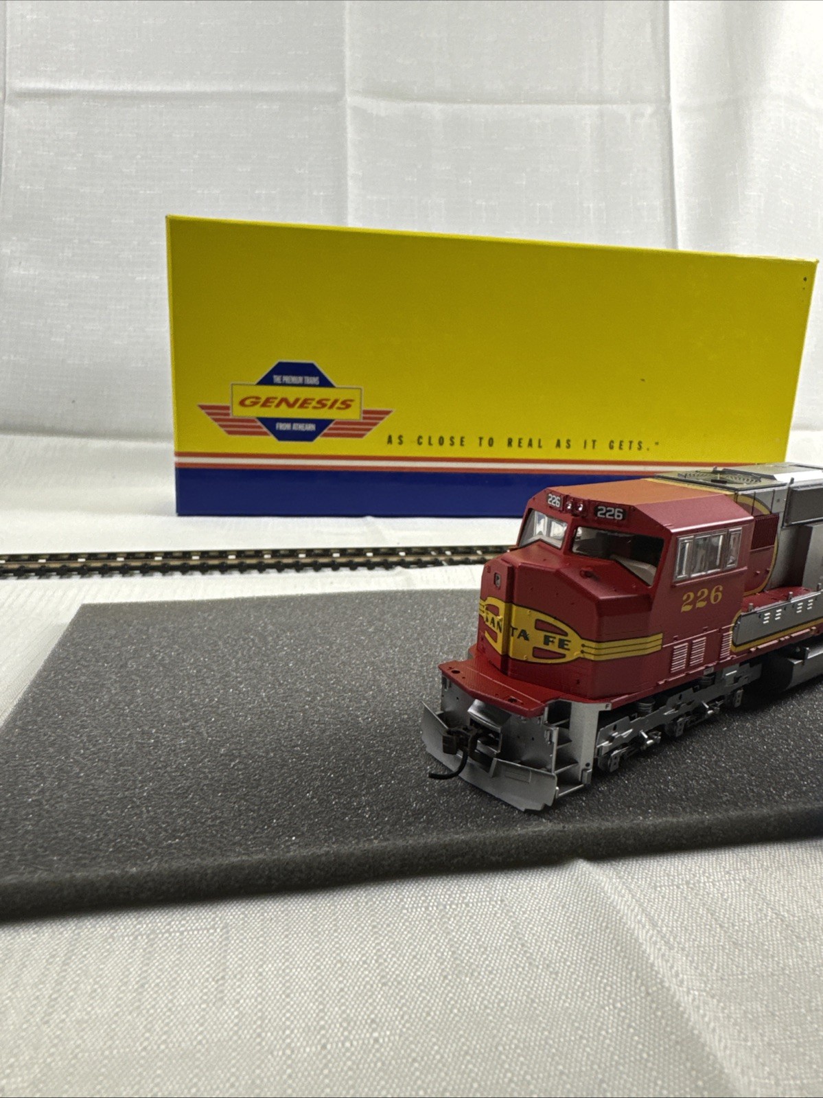 Genesis G6137 USRA 2-8-2 SD75M Santa Fe #226 from Athearn