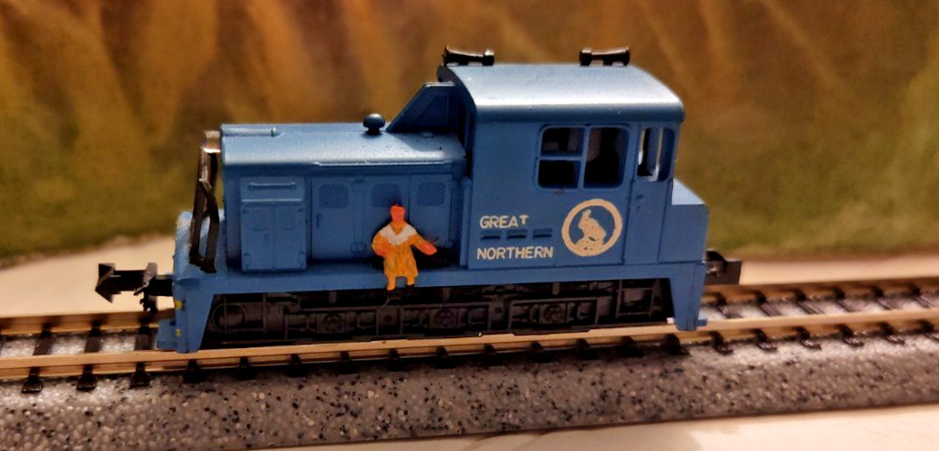 N Scale Great Northern Diesel locomotive switch engine Rare