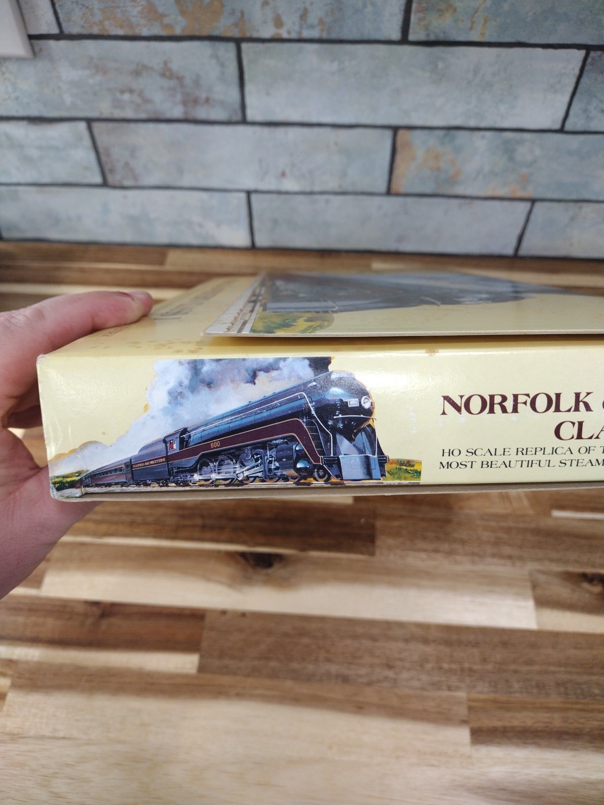 BACHMANN NORFOLK & WESTERN CLASS J 600 limited Edition HO Scale Original Box
