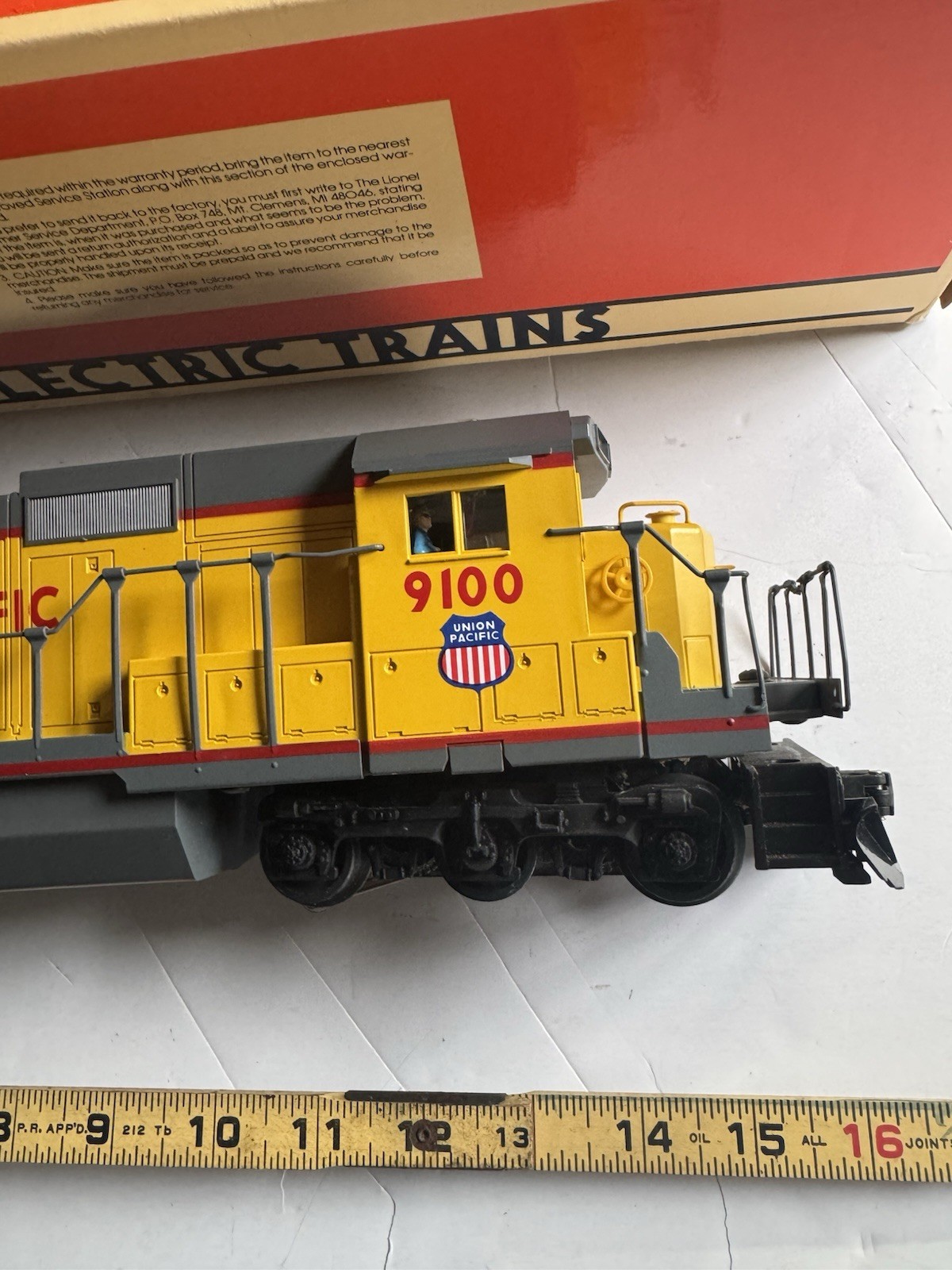 Lionel Union Pacific Dash-8 40C Diesel Locomotive 6-18205