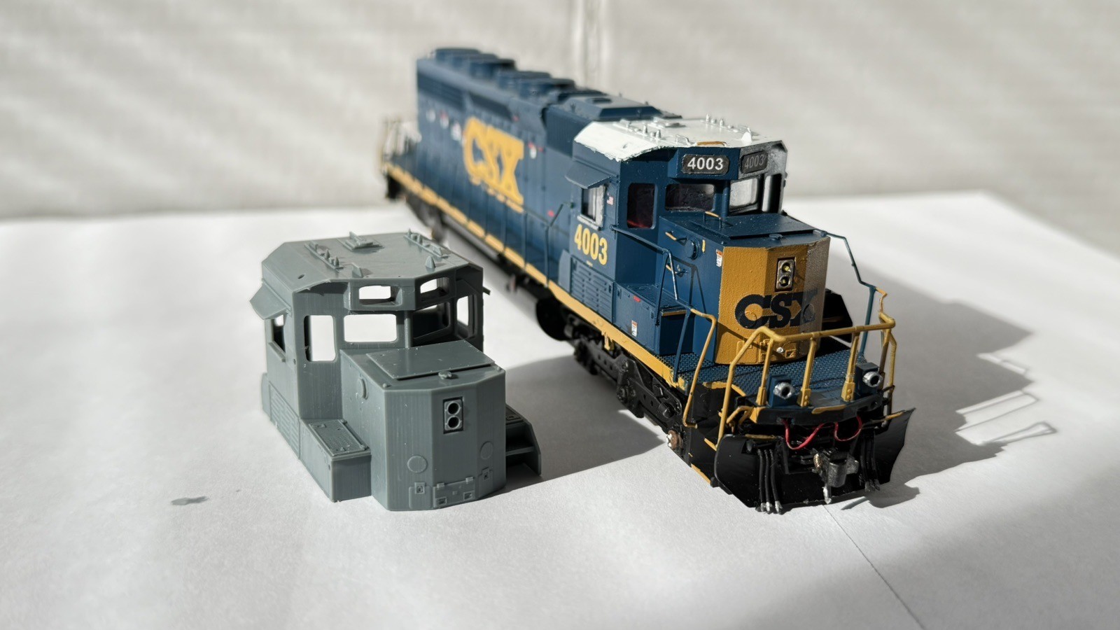 2026 HO SCALE CSX SQUARE CAB KIT , Fit For All HO Locomotives (4000 Series) Sd40