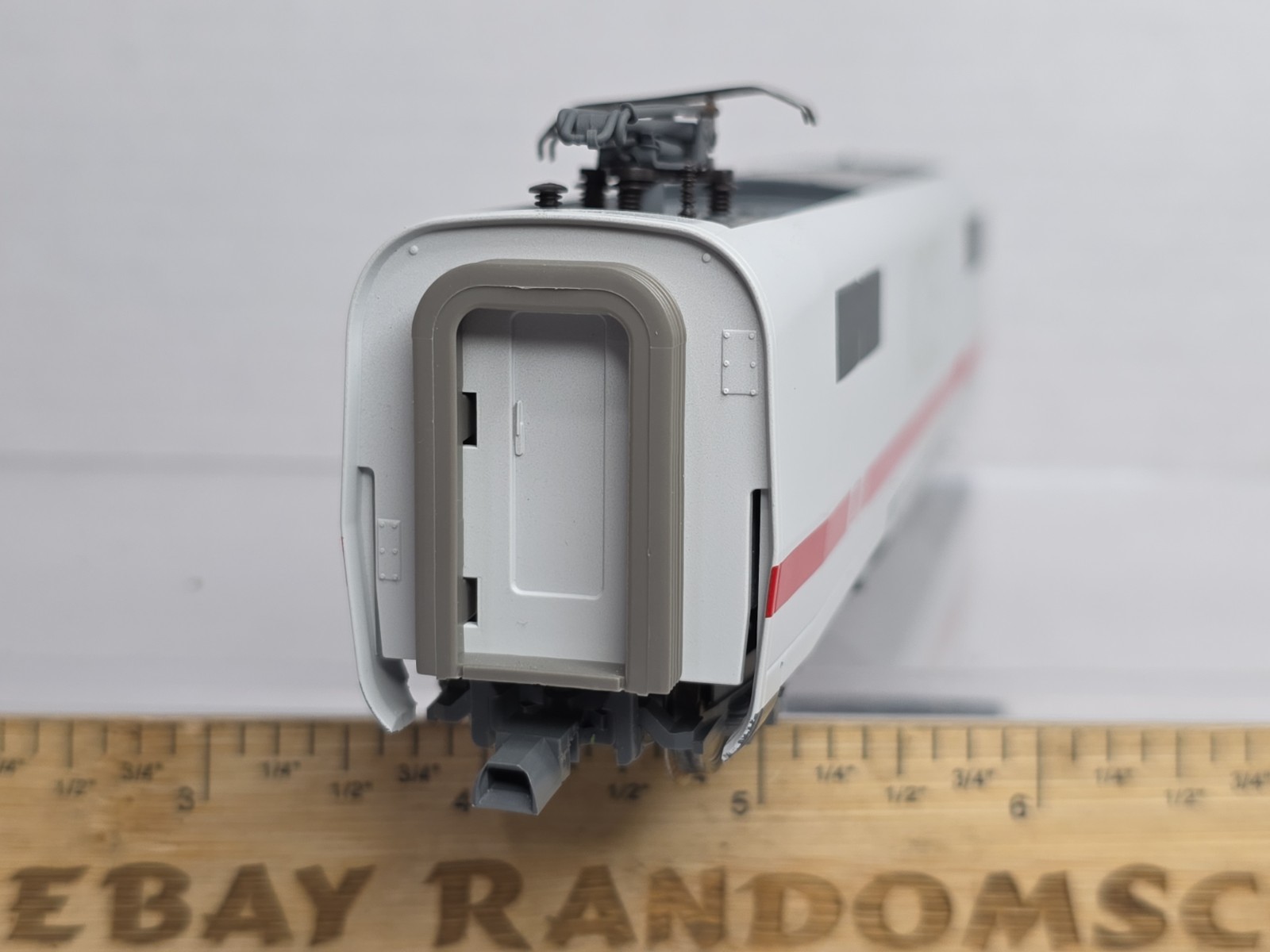 Roco HO Scale 405012-6 Lighted Dummy DB ICE High Speed Bullet Train (B)