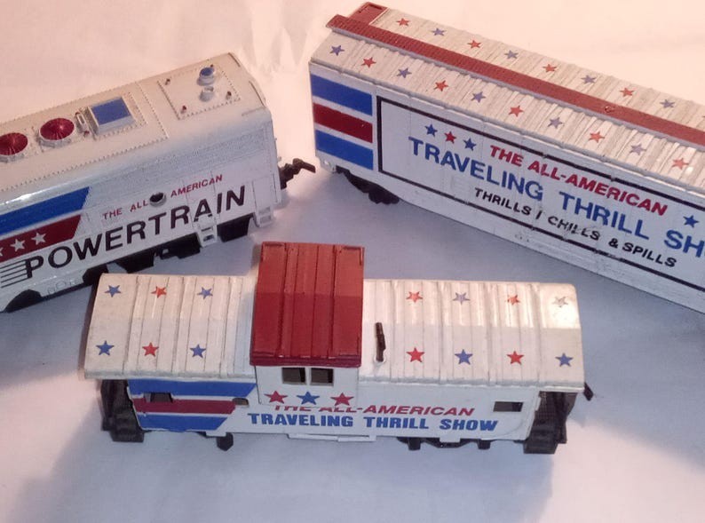 Vintage Bachmann HO Gauge All American Powertrain Locomotive Boxcar Caboose