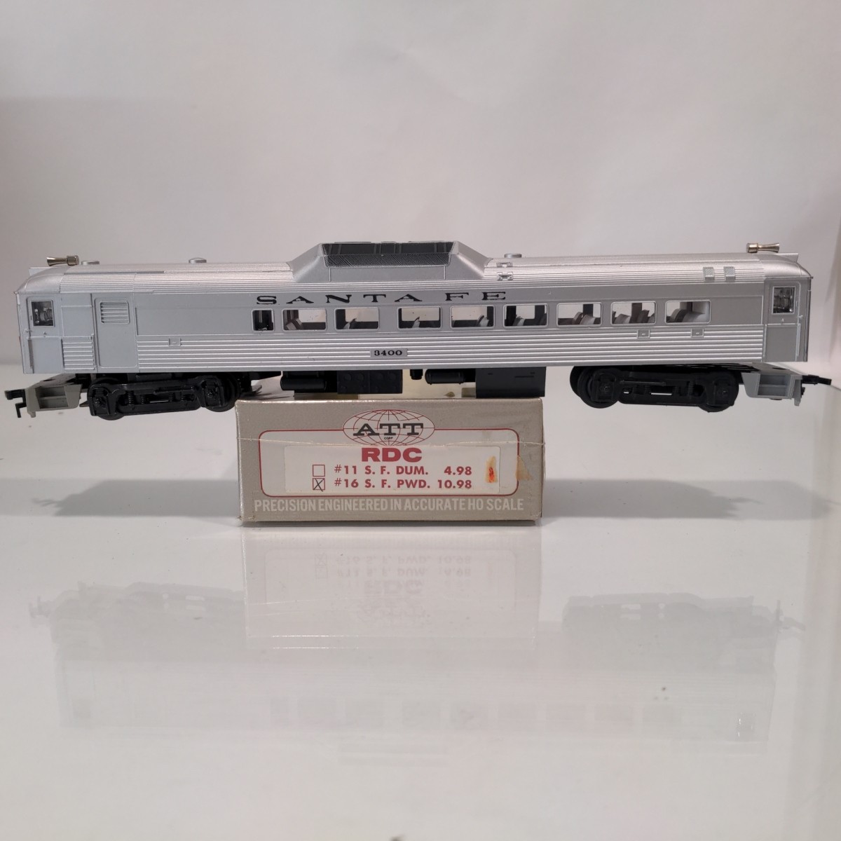 ATT HO Santa Fe Budd RDC Car Powered Tested ATSF 3400