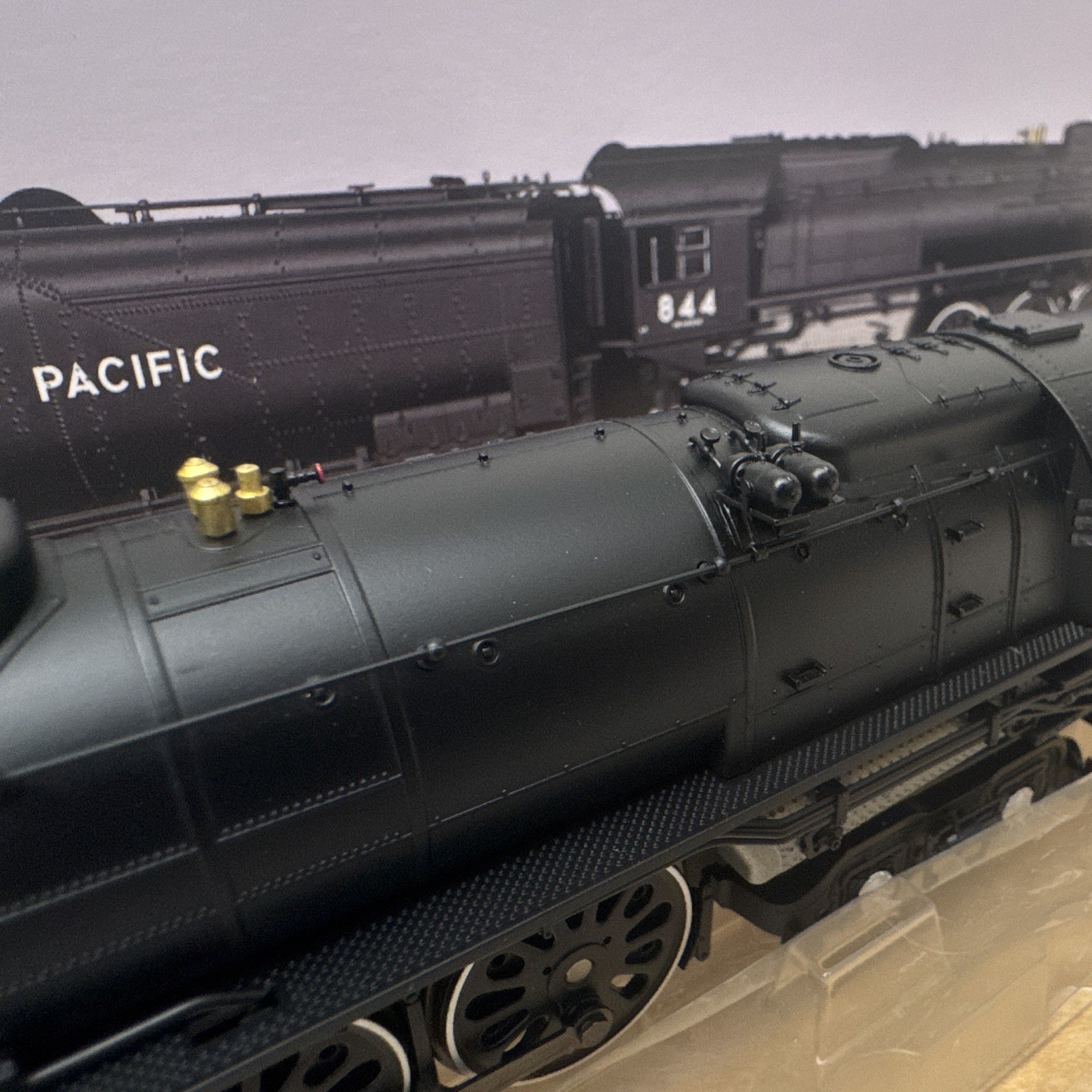 Märklin Marklin HO Union Pacific 4-8-4 Steam Loco Digital AC 3-Rail 37984