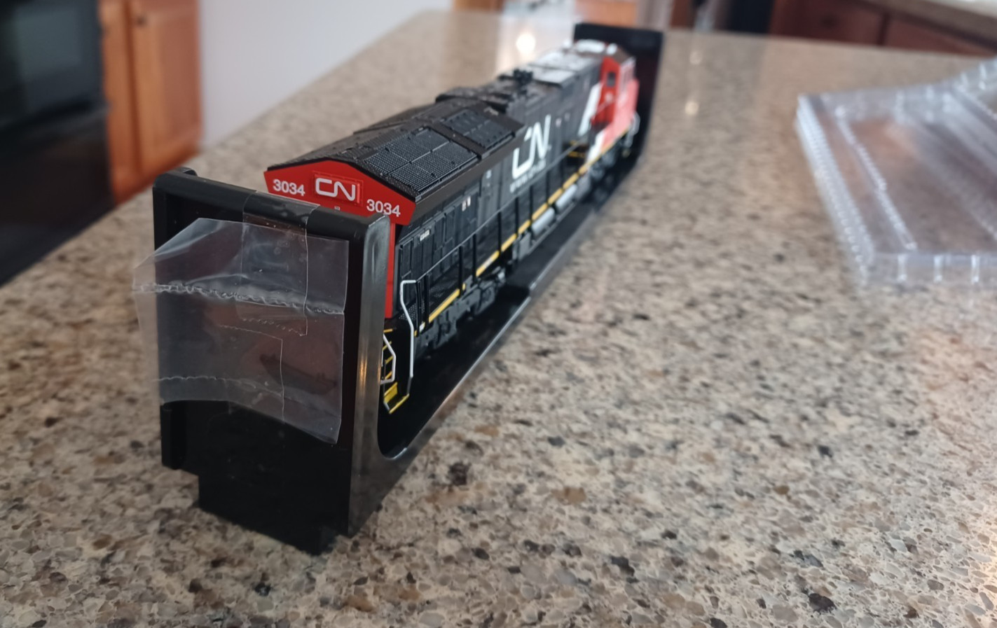 INTERMOUNTAIN-HO-ET44AC LOCO-W/ESU LOKSOUND-CANADIAN NATL-CAR#3034-497102S-08