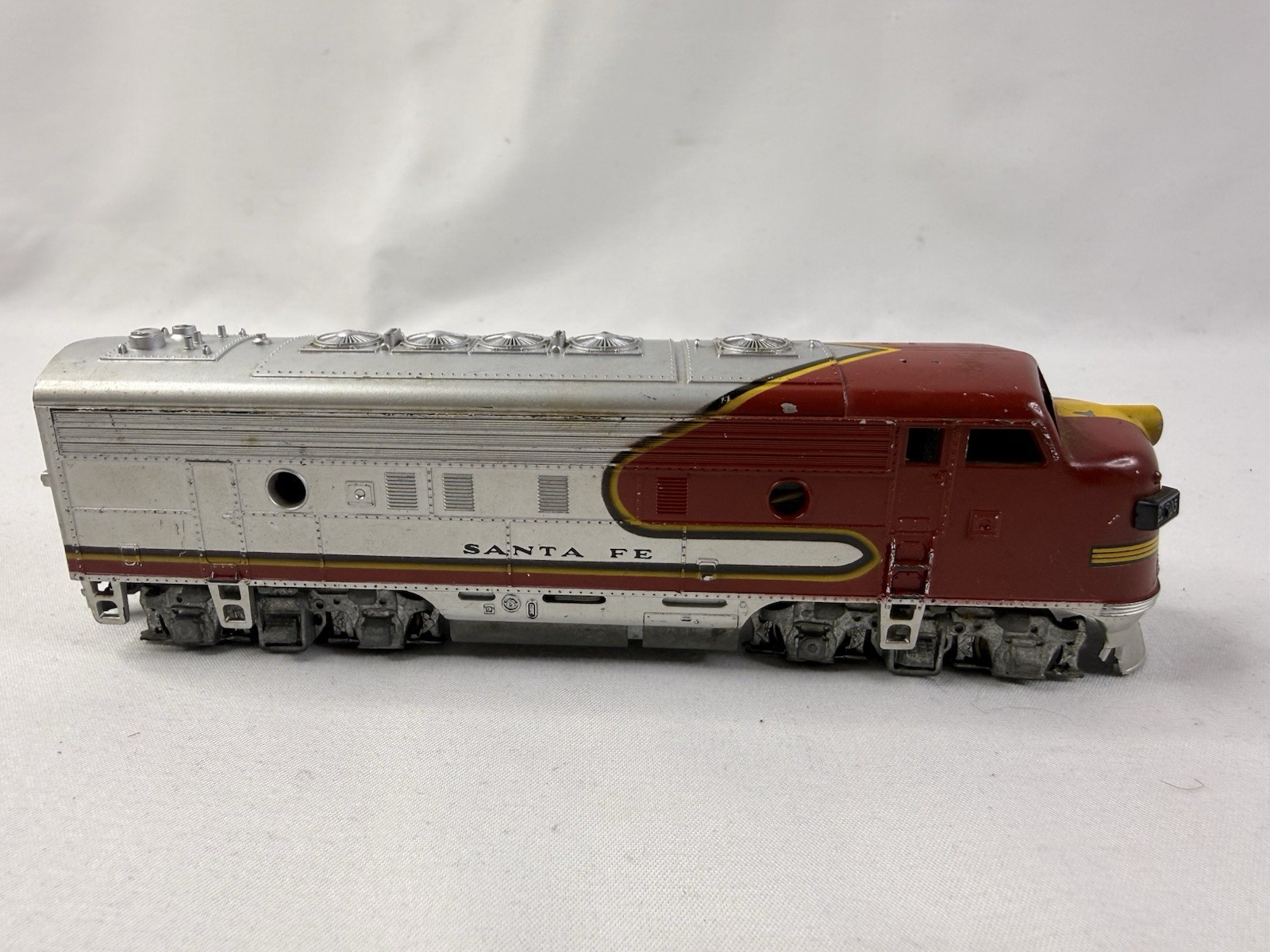 Life-Like HO Scale Santa Fe F7A Diesel Locomotive Good Condition