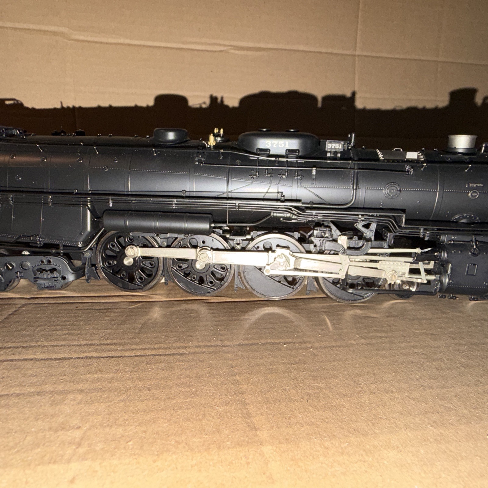 3rd Rail Sunset Models Brass Santa Fe 4-8-4 Loco #3751