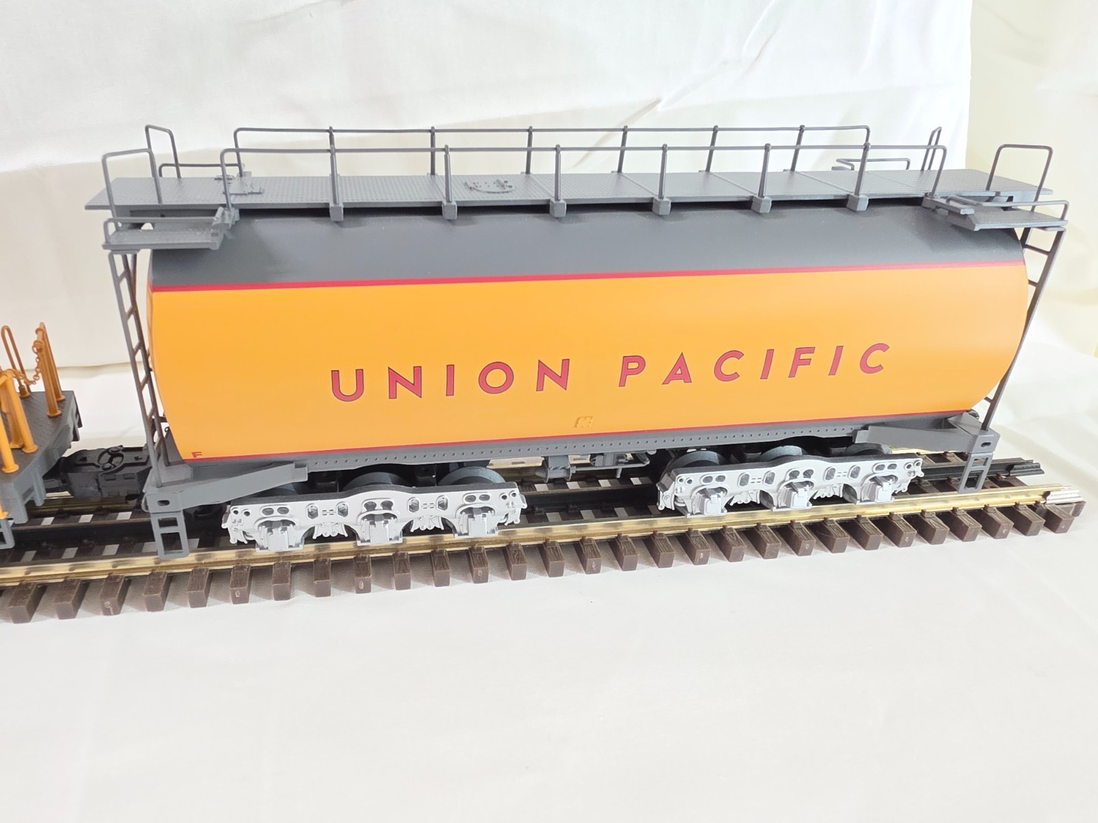Lionel Legacy Diecast Union Pacific Veranda Turbine #61 NIB