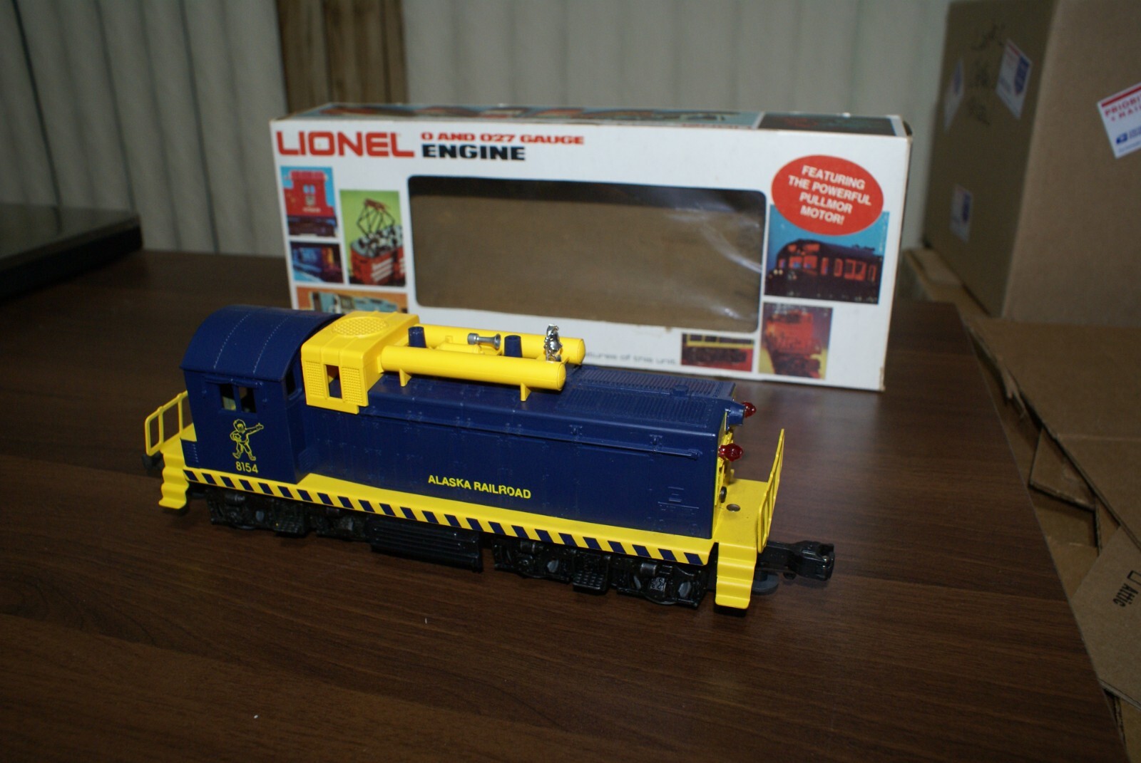 LIONEL NEW IN BOX ALASKA SW-1 SWITCHER 8154