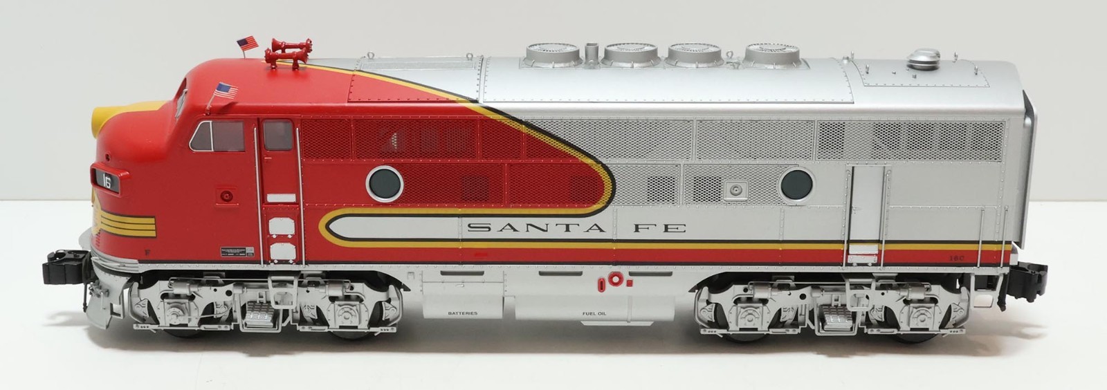 Lionel O-Gauge 6-14536 Santa Fe F3 Powered & Non-Powered Diesel A-A Locomotives
