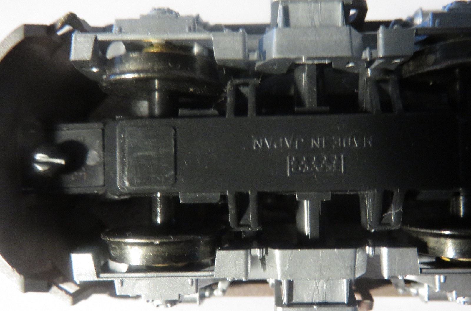 Stewart/Kato HO ATSF Warbonnet F7A DC/DCC, Directional LED Light, Kadee Couplers