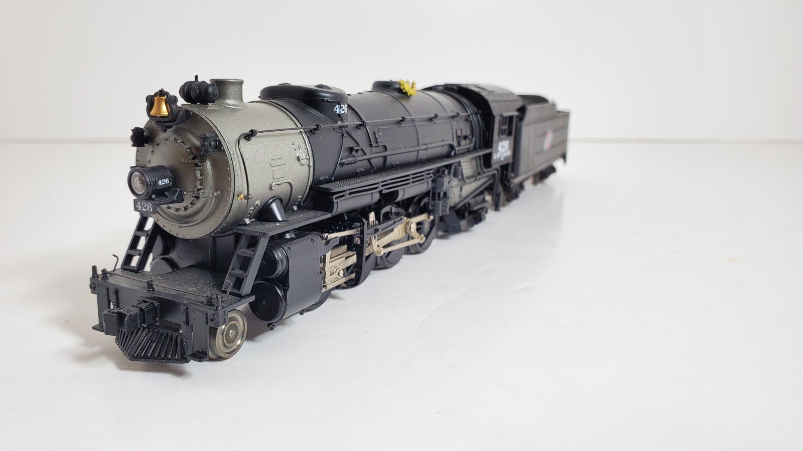 Broadway Limited Imports HO USRA HEAVY 2-8-2 CNW 426