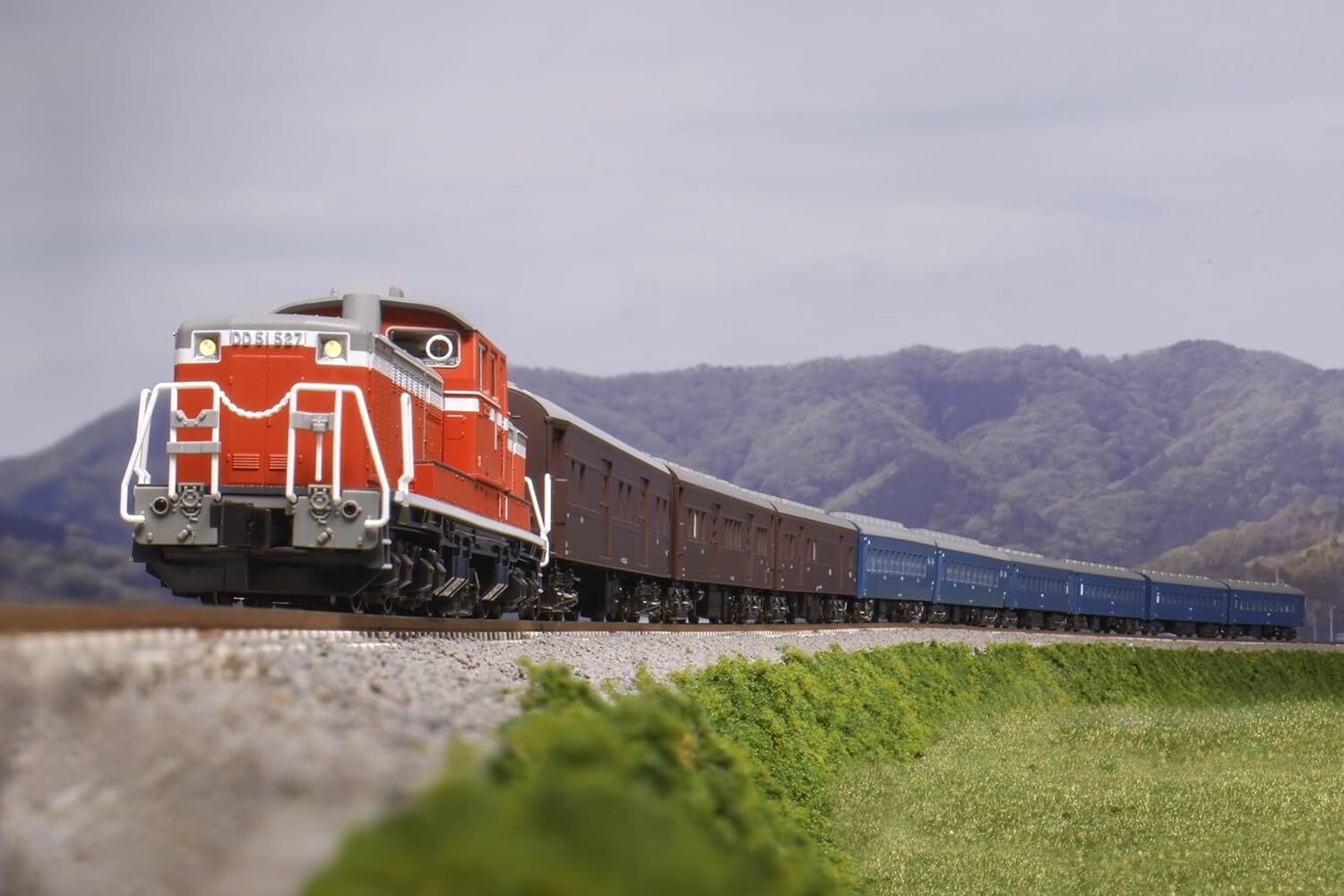 KATO 7008-P DD51 500 Early Stage Cold Regions Diesel Locomotive (N)