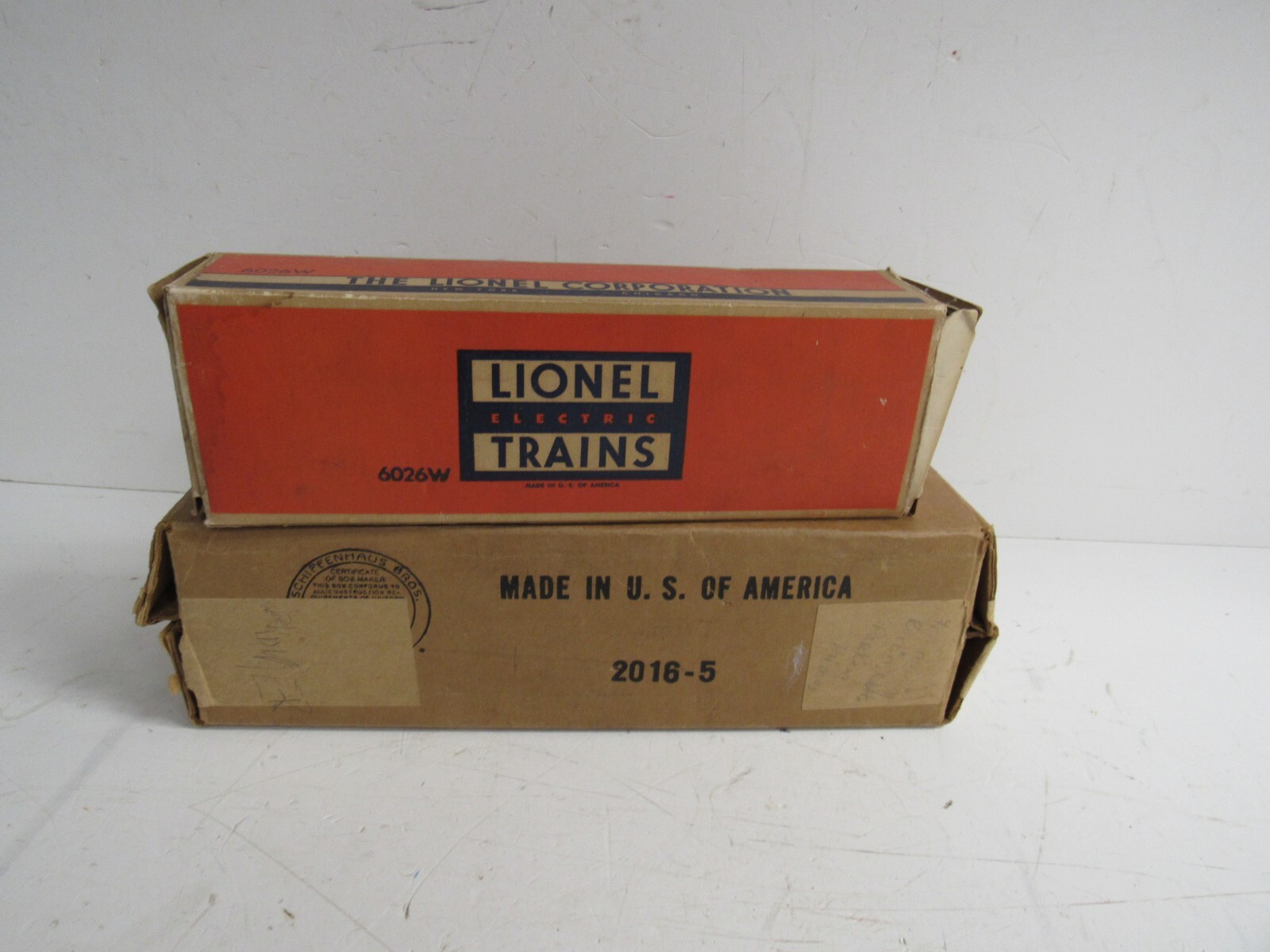 Lionel #2016 Steam Locomotive and #6026W Tender w/Orig. Boxes