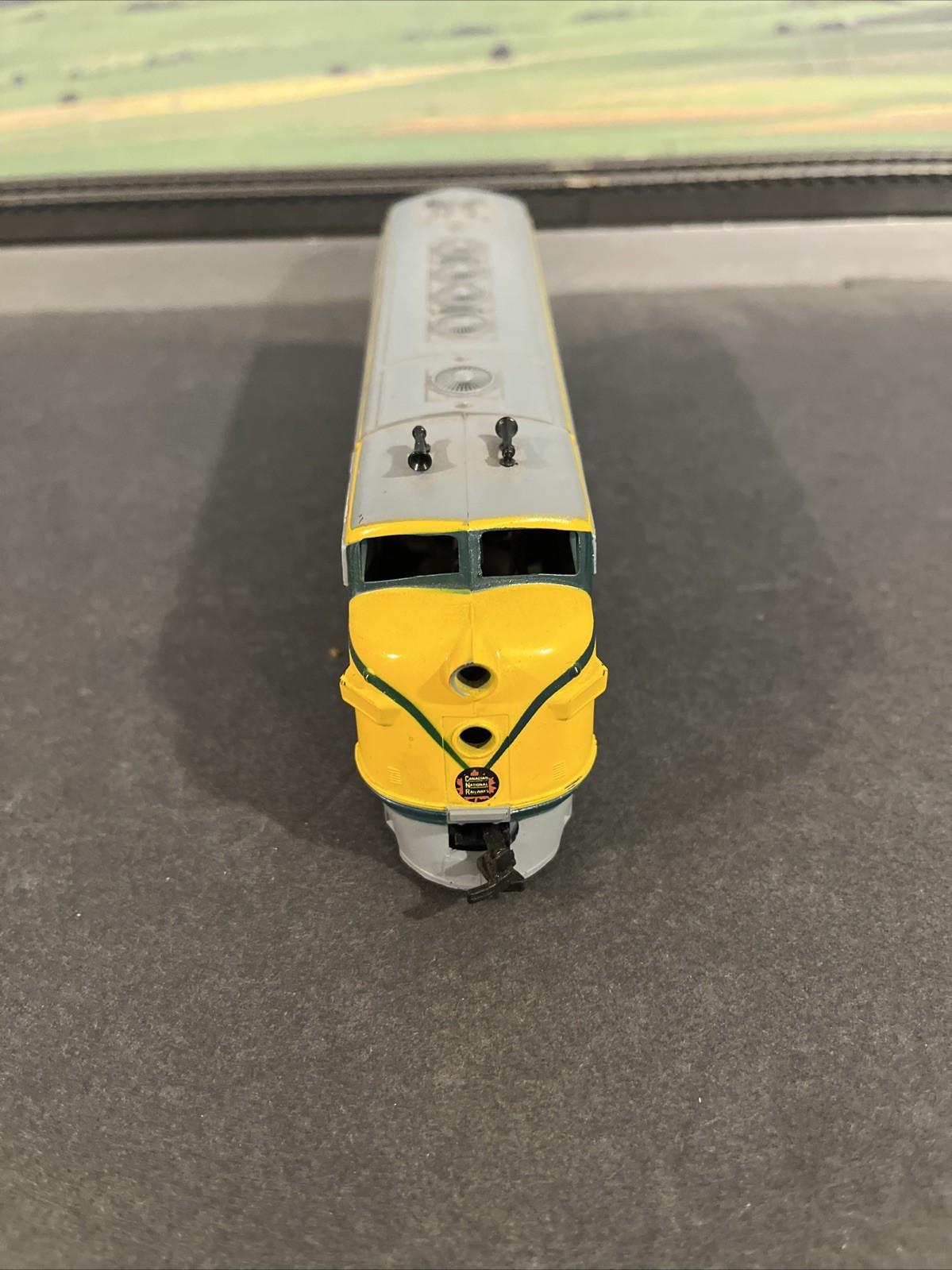 Athearn HO Scale 3025 F7A Canadian National #6500 Dummy Diesel Locomotive