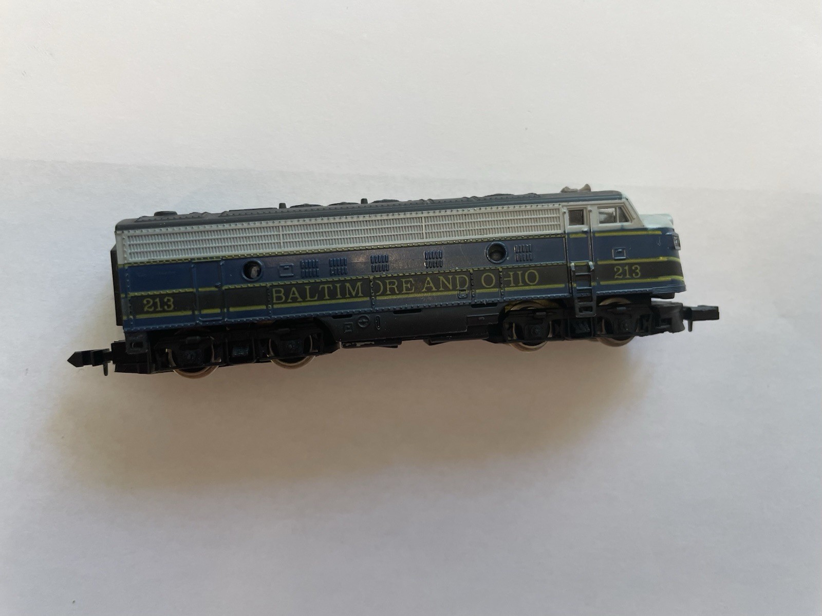 N-Scale Diesel Locomotive B &O Arnold Rapido #213 boxed, used excellent condtion