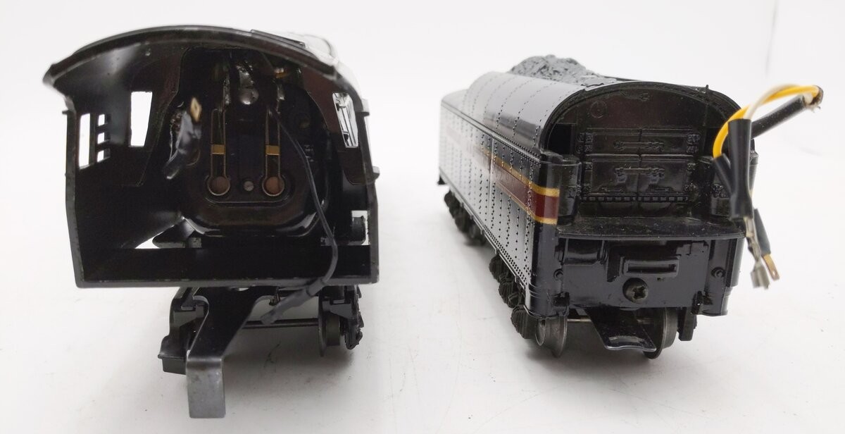 Lionel 6-8100 O Gauge Norfolk & Western 4-8-4 Steam Locomotive & Tender #611 EX