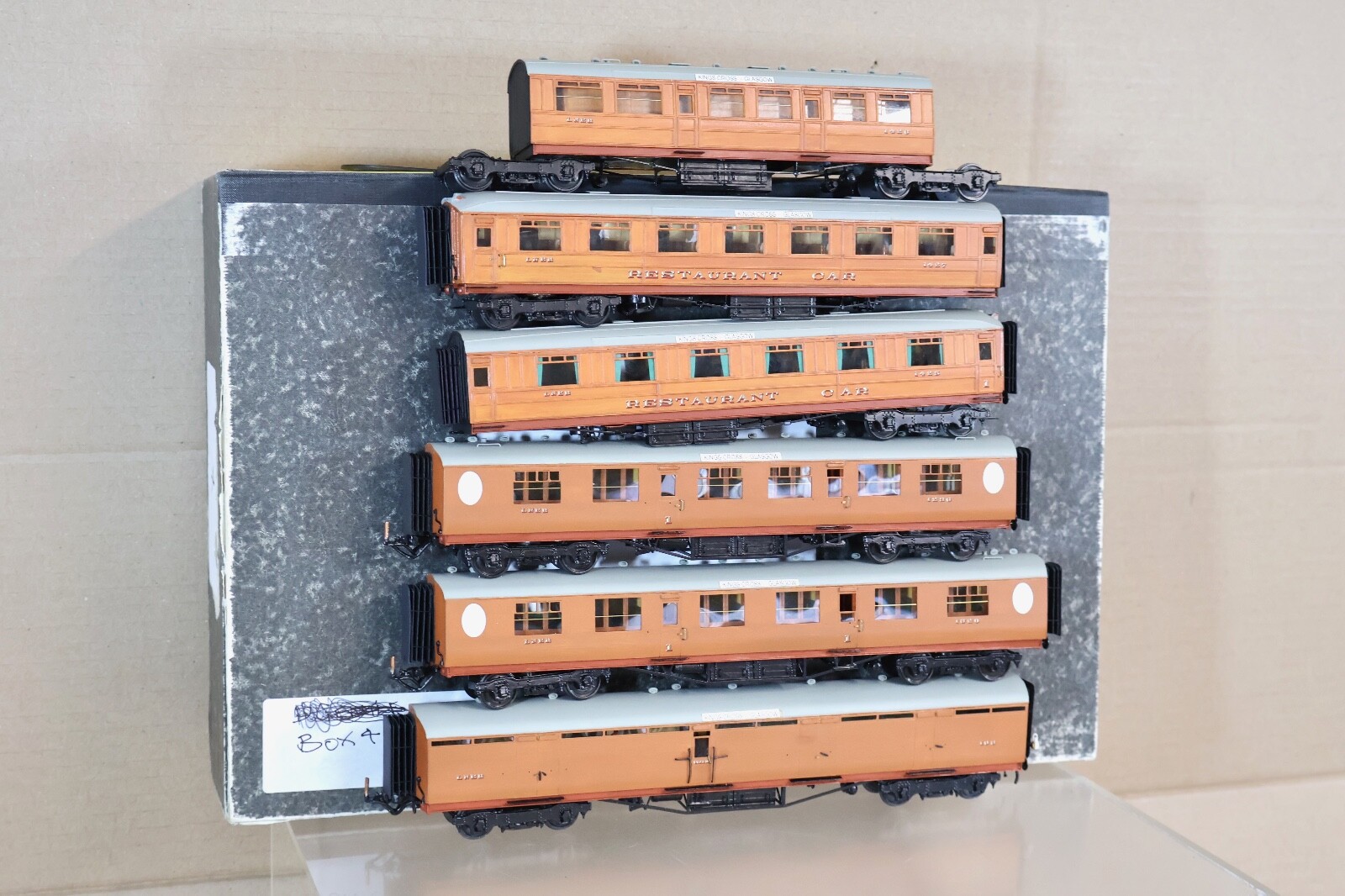 DJH PC MODELS EM GAUGE KIT BUILT LNER A4 MALLARD LOCO & 10 GRESLEY COACH oj