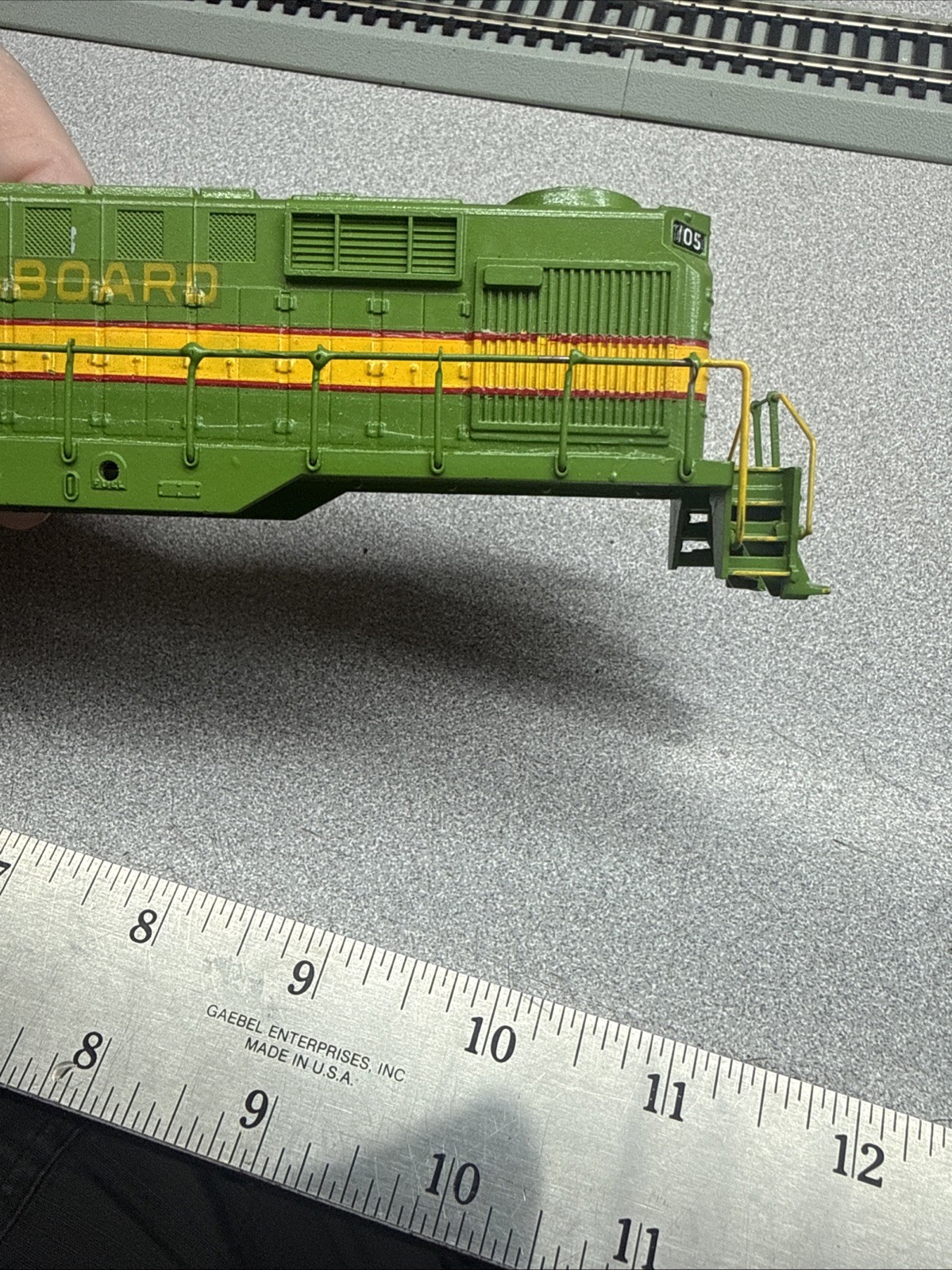 Athearn RS11 ALCO AIR TANKS FILLED IN ON FRAME this One Has Me Stumped Ho look